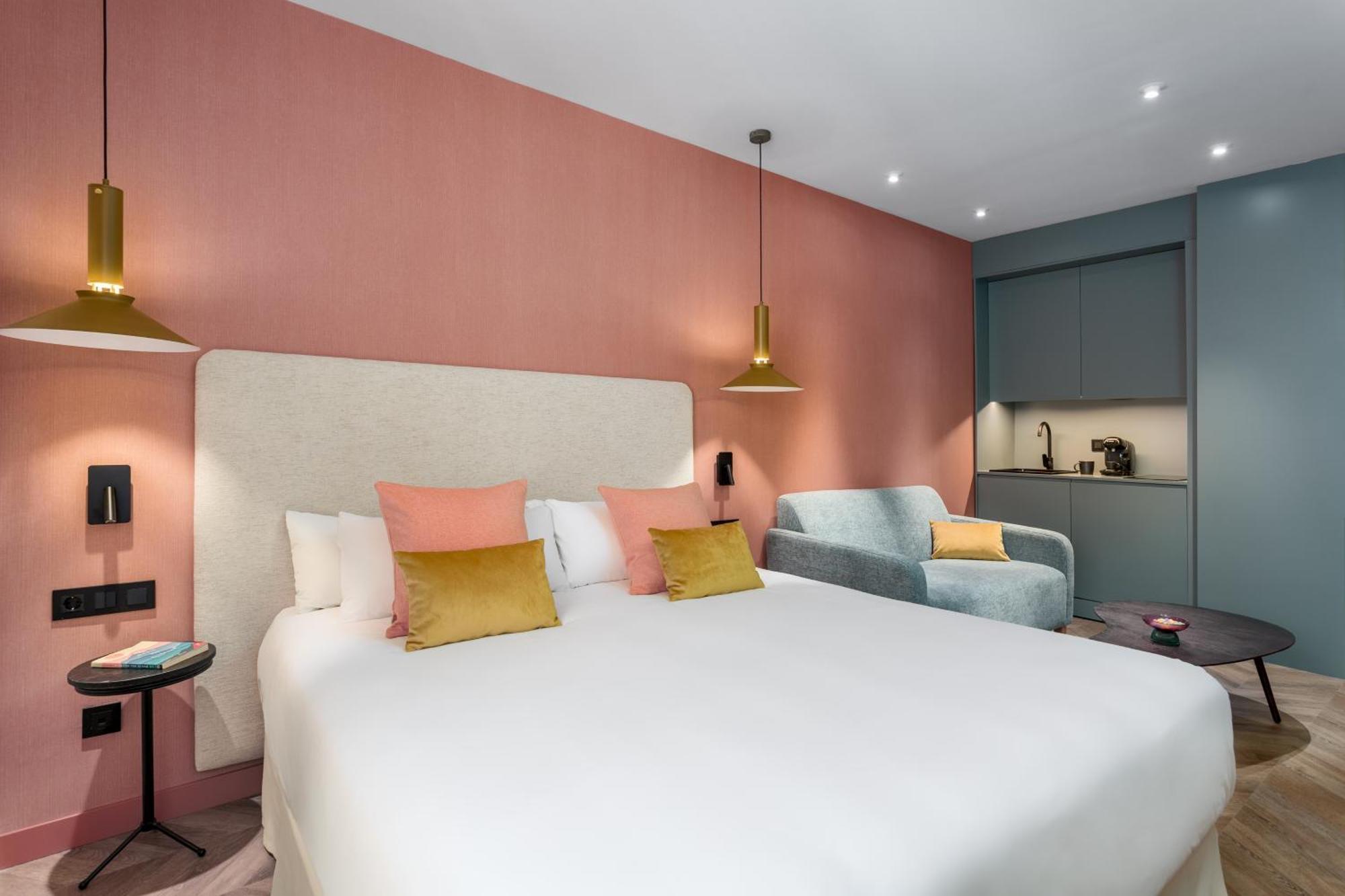 Superior Deluxe Double or Twin Room
