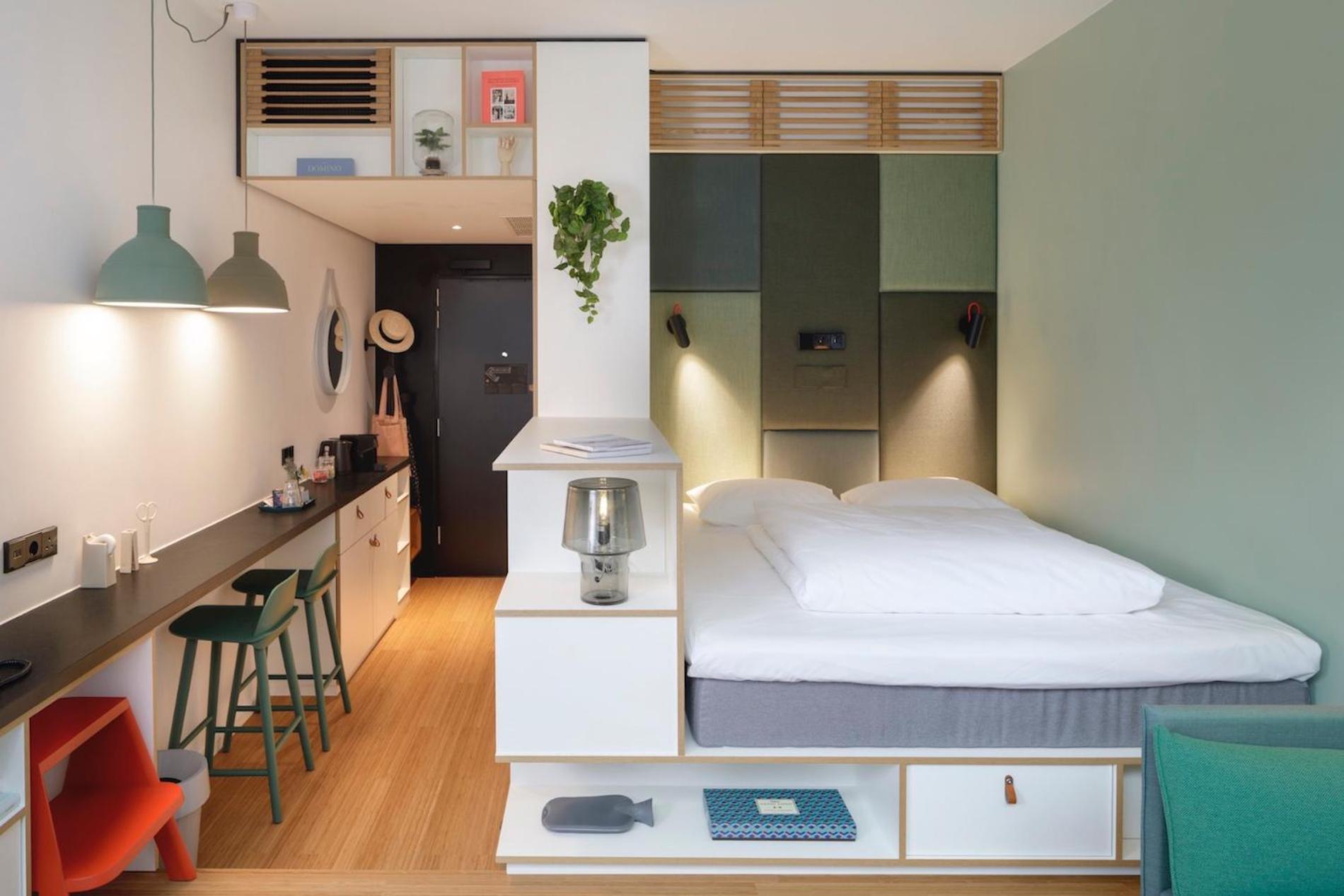 Zoku Room,1593799776:JPEG