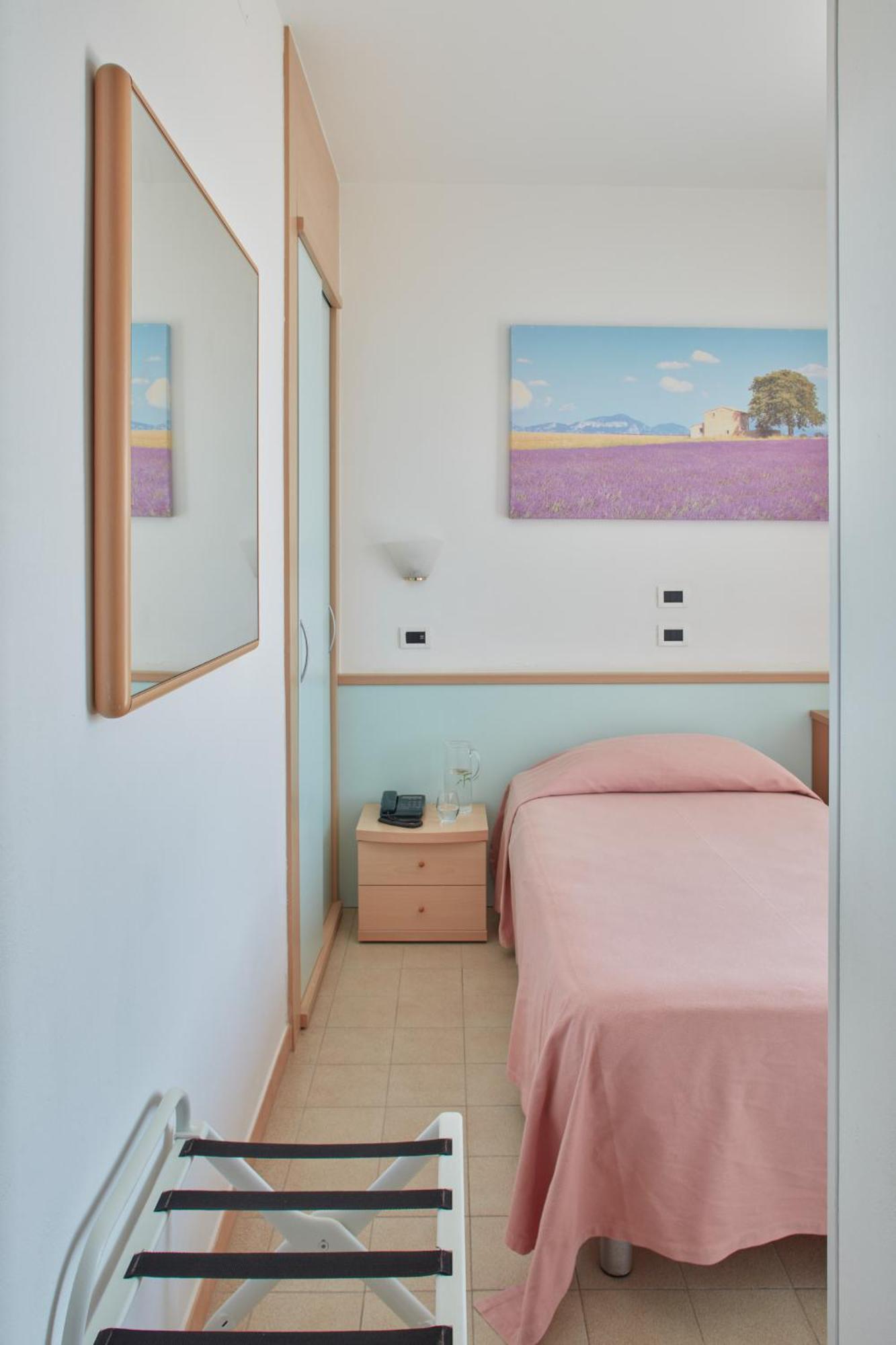 Single Room Sea View,1524032236:JPEG