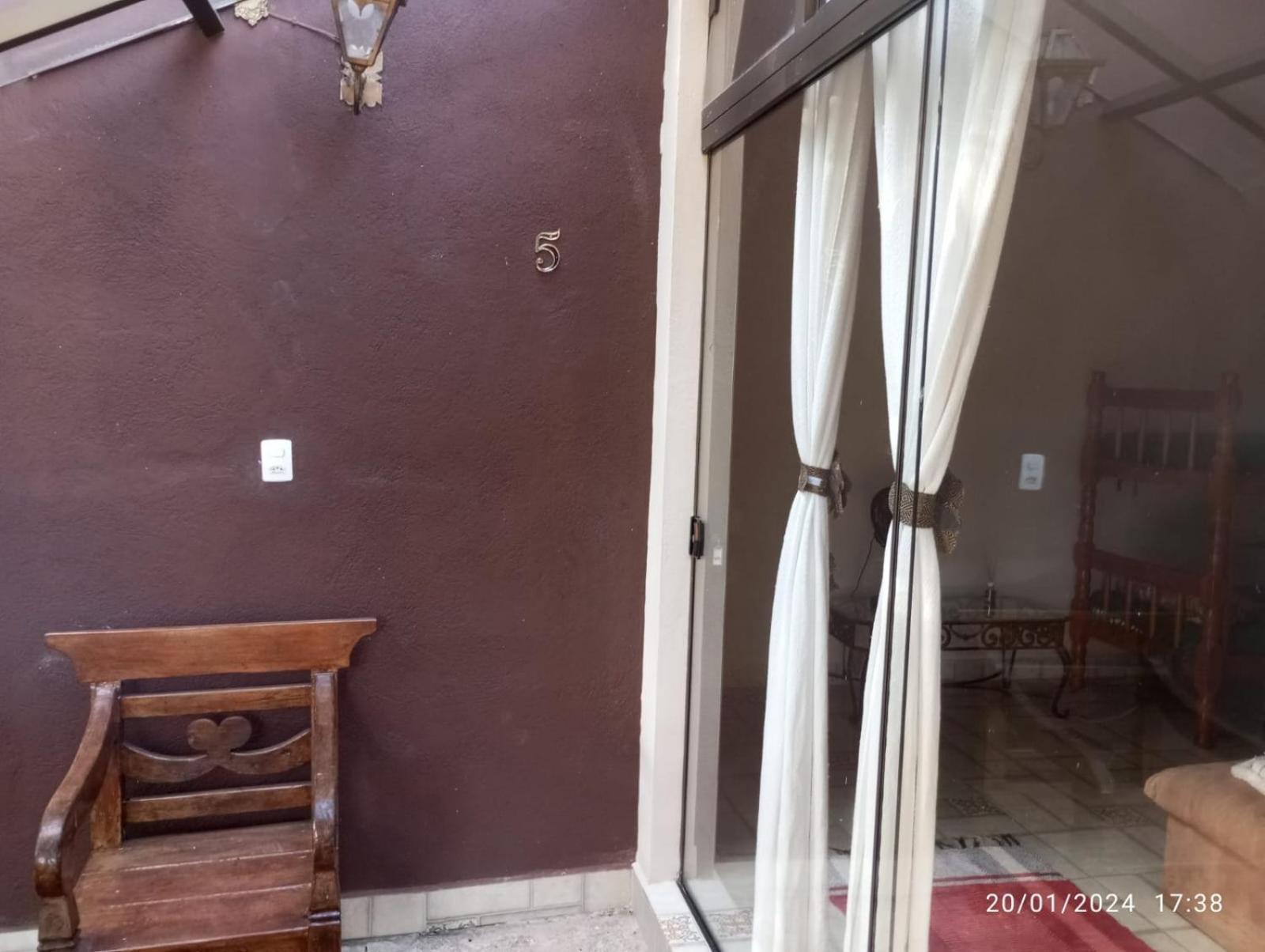 Double Room,1524502864:JPEG