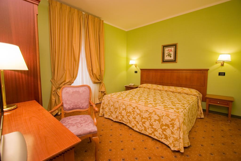 Double Room,685417560:JPEG