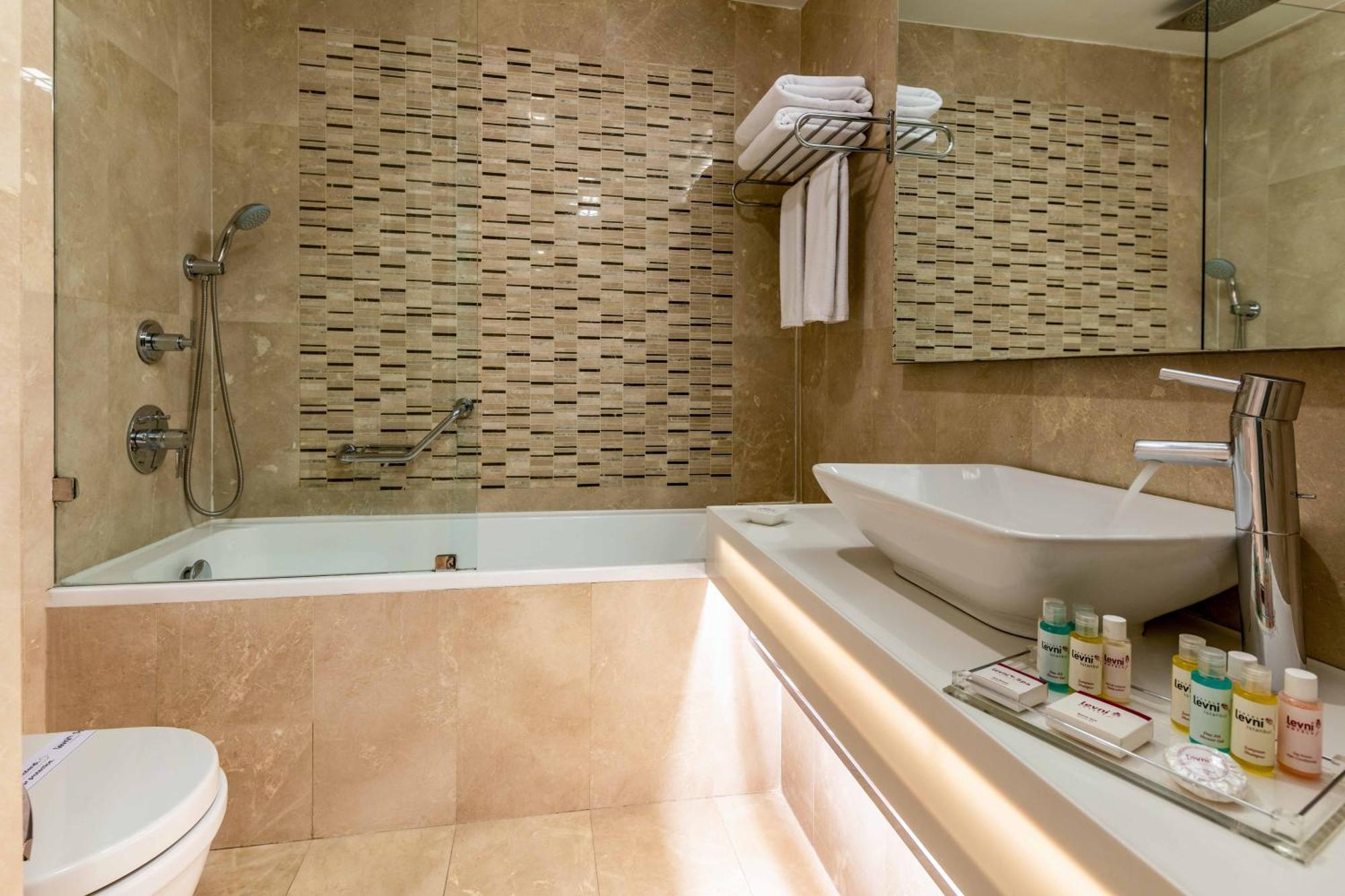 Standard Triple Room,1525637470:JPEG