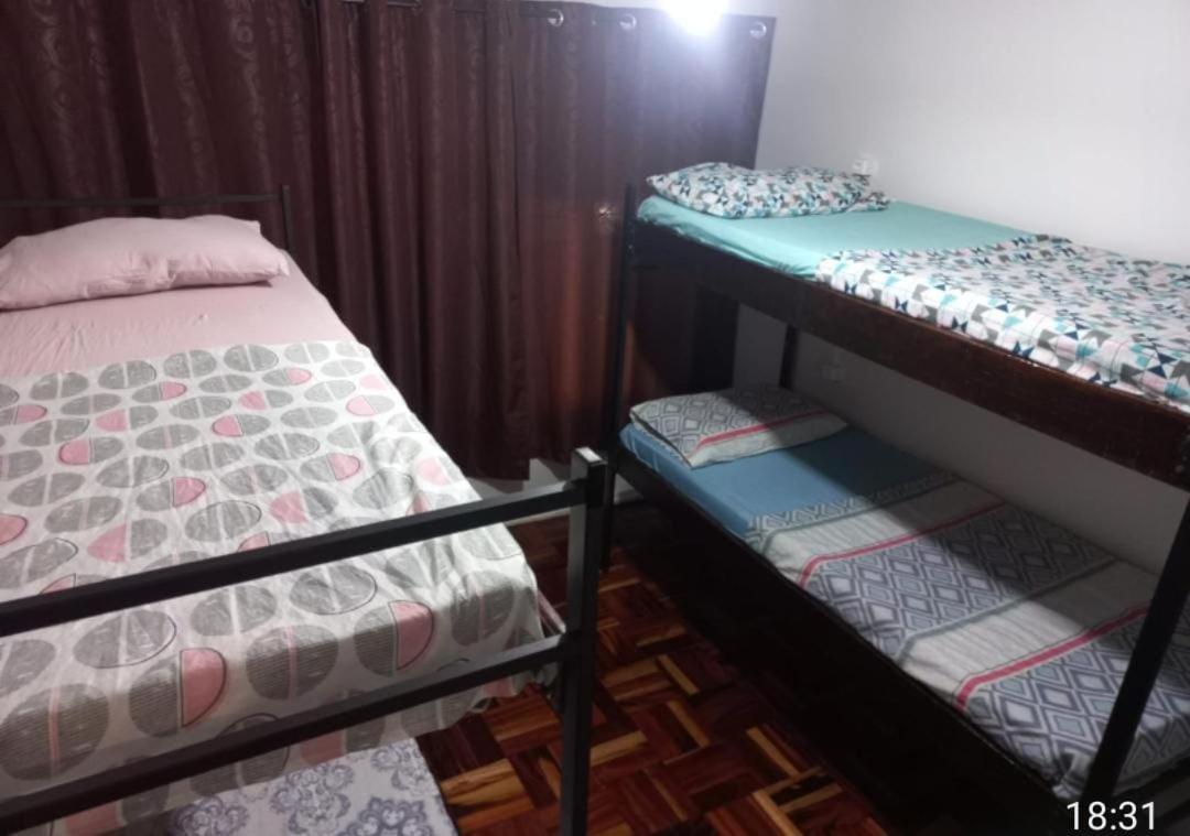 Cama em Dormitório Masculino com 4 Camas