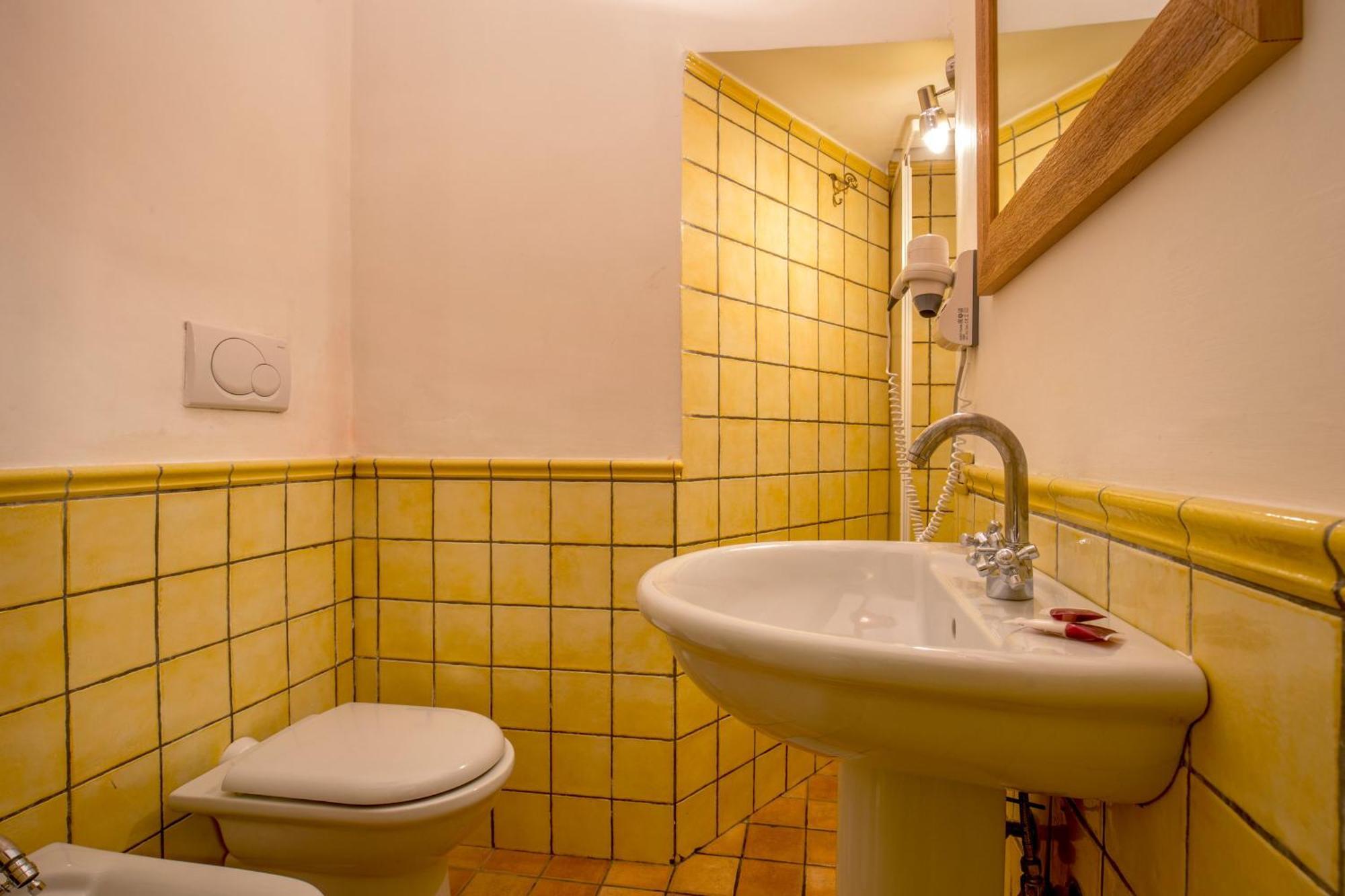 Quintuple Room Kitchenette