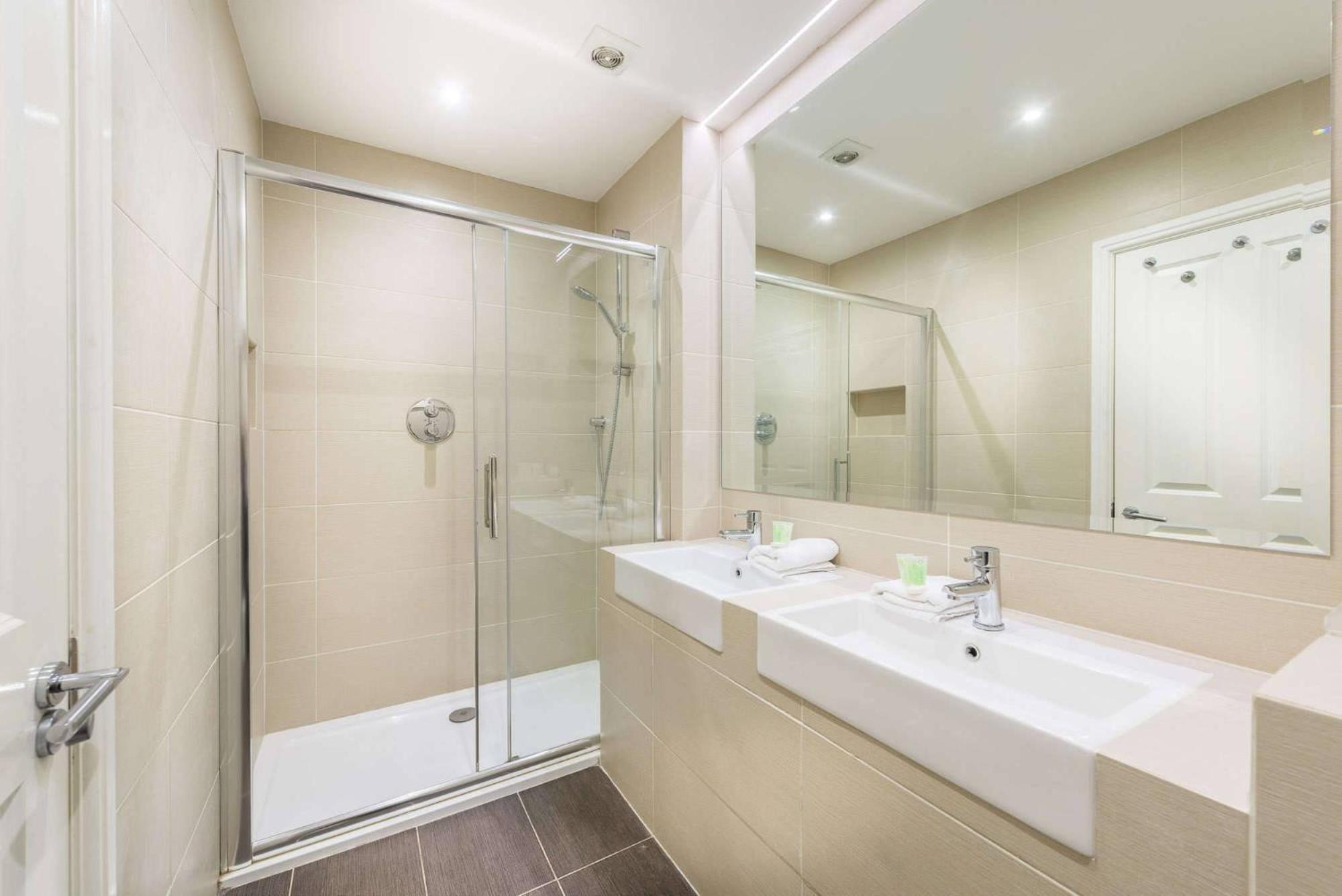 Standard Quadruple Room,1766399870:JPEG