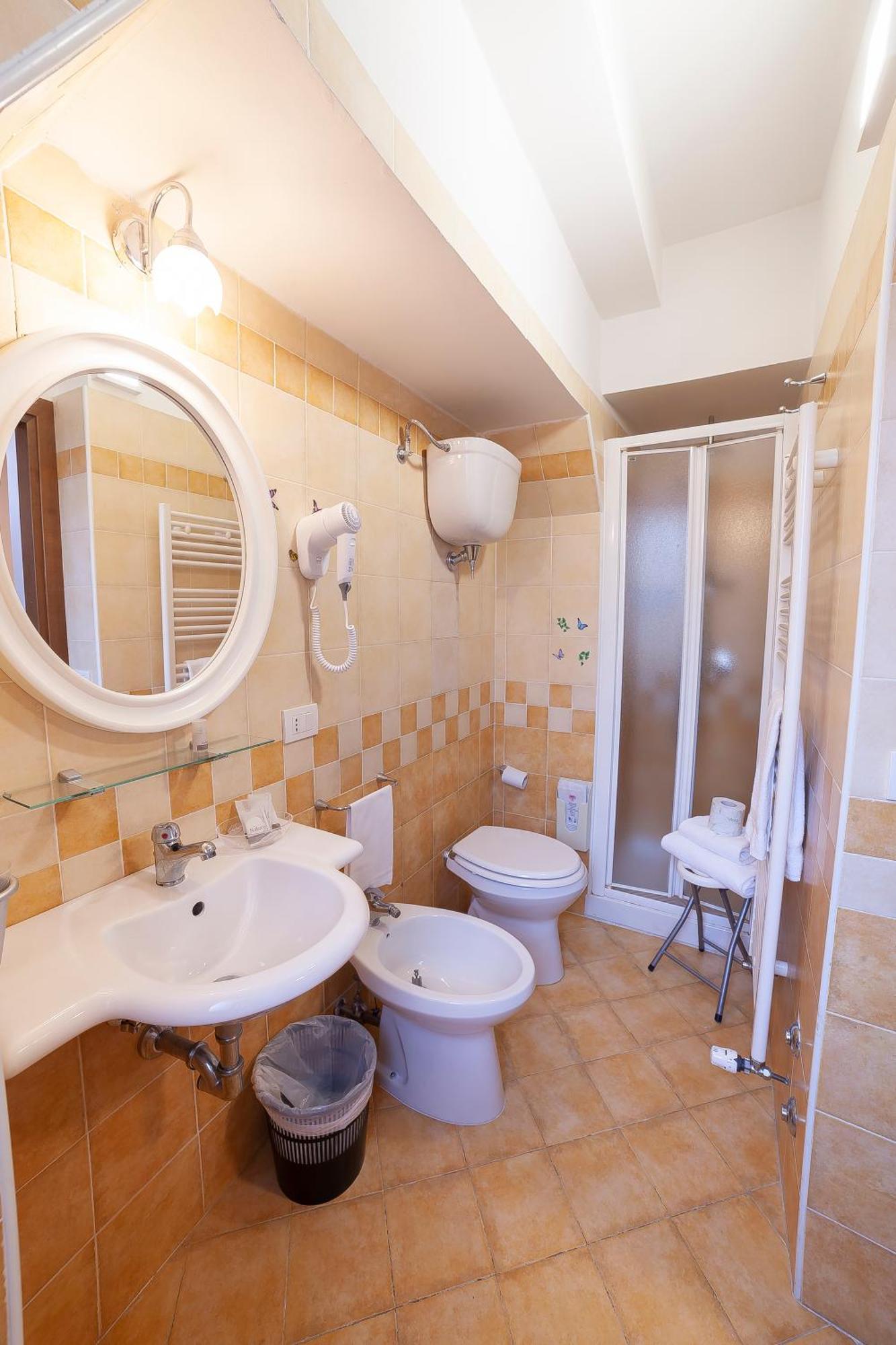 Single Room,1529830240:JPEG