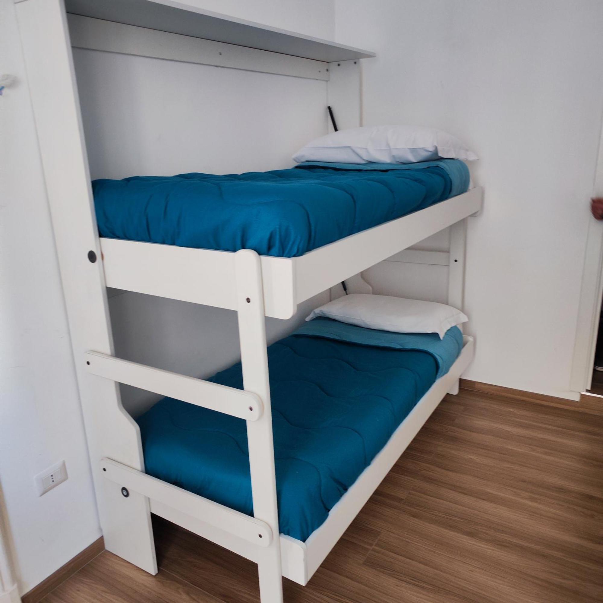 Deluxe Quadruple Room,1467687518:JPEG