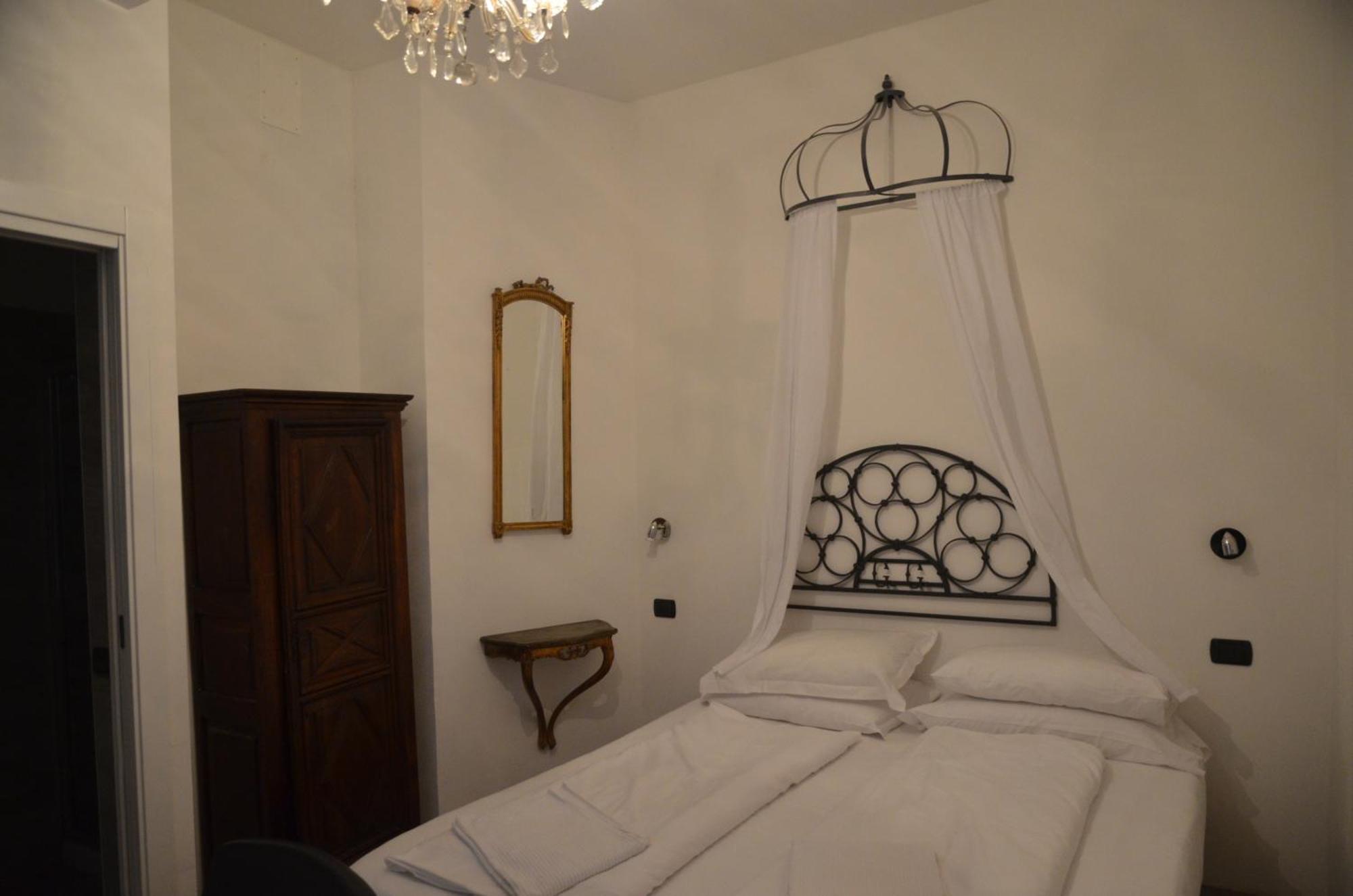 Double Room,1531805230:JPEG