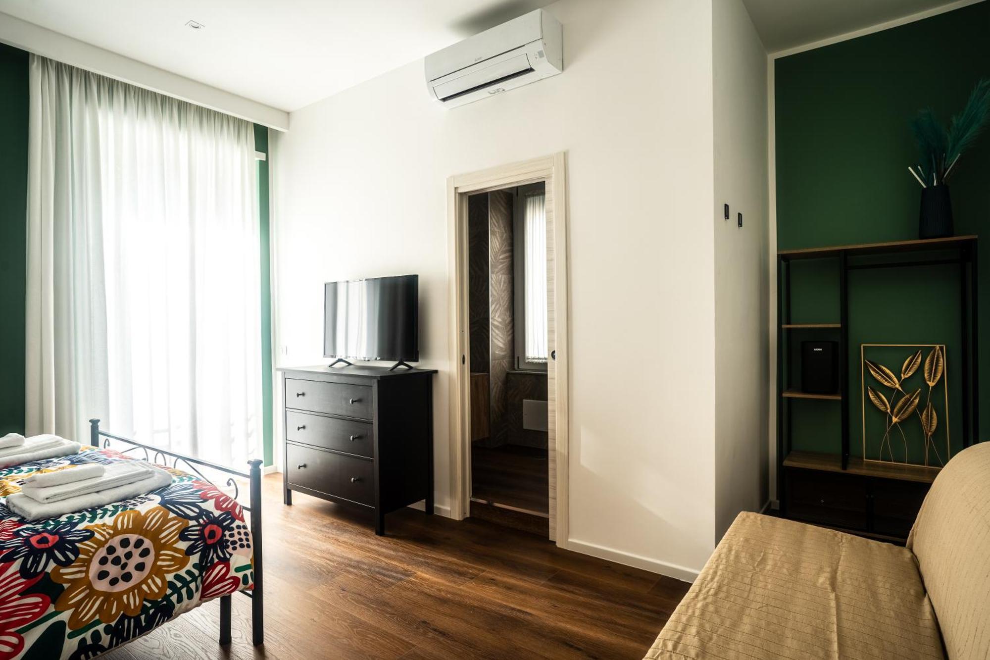 Double Room Balcony,1531979725:JPEG