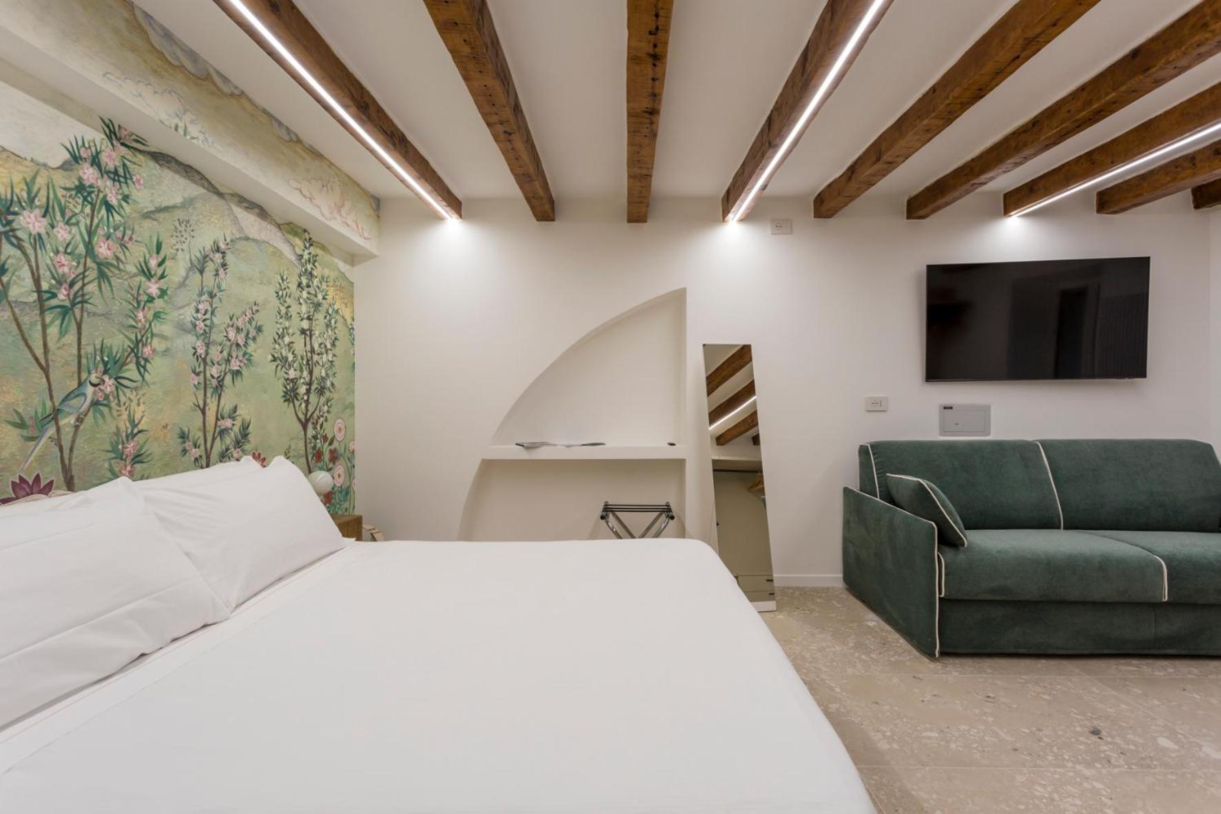 One-Bedroom Apartment,1532283535:JPEG