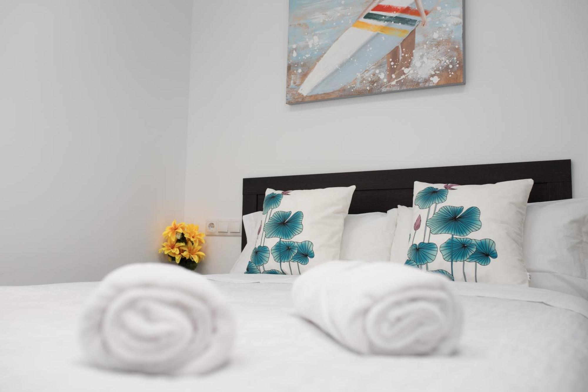 Double Room,1532374945:JPEG