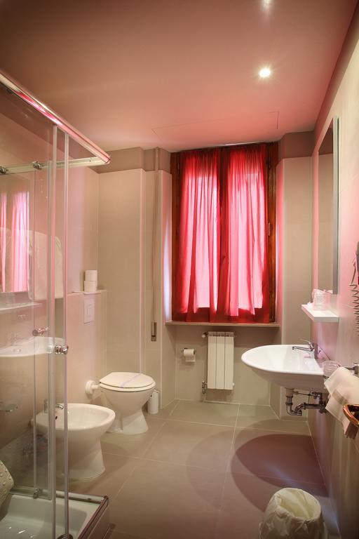 Single Room,448058571:JPEG