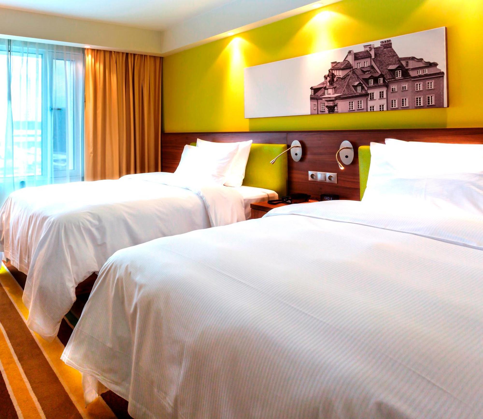 Twin Room City View High Floor,1533011770:JPEG