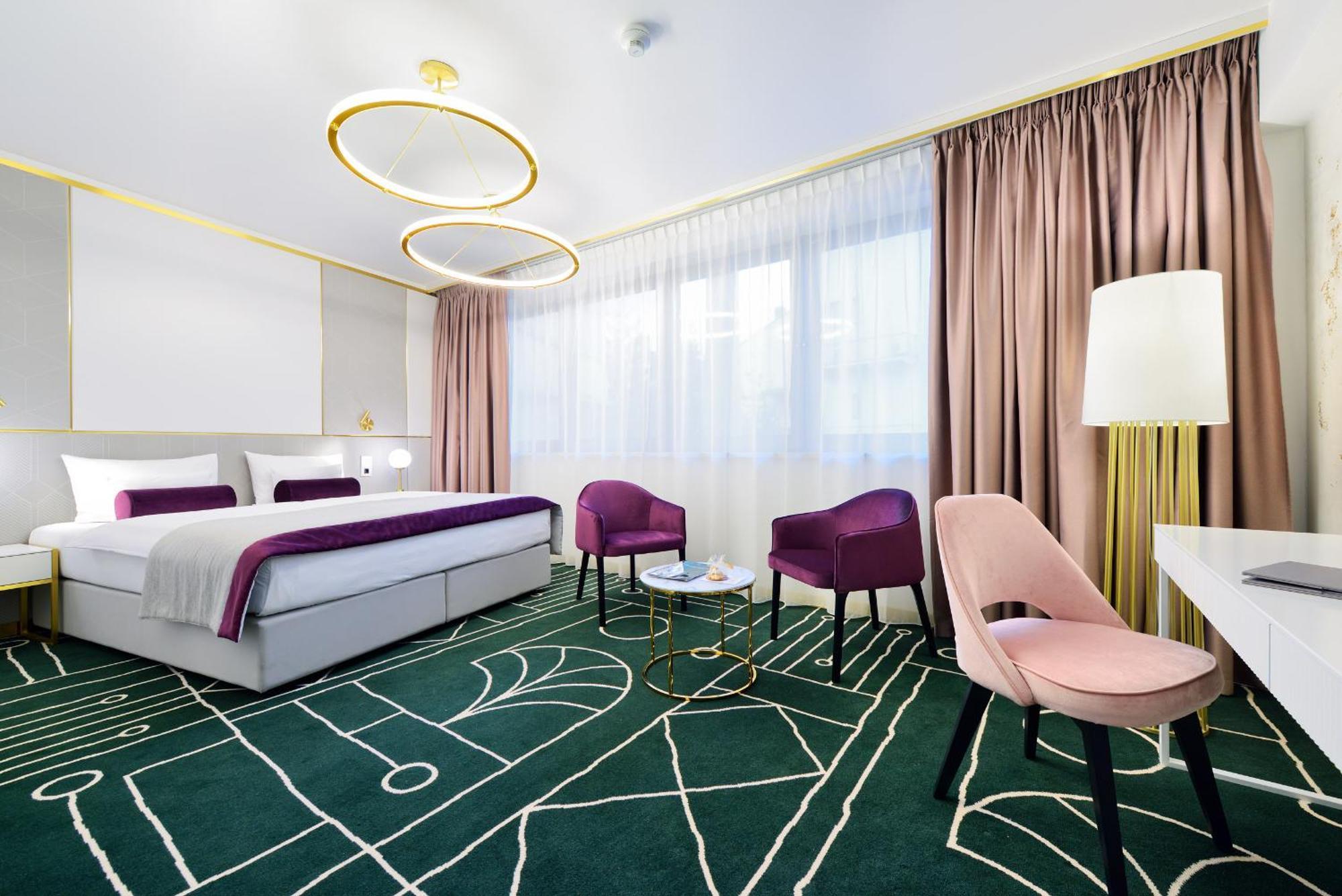 Grand Deluxe Room,1535296177:JPEG