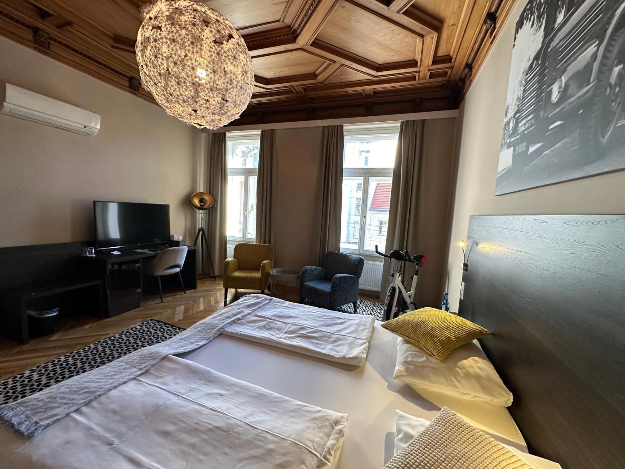 Superior Double or Twin Room,1535474068:JPEG