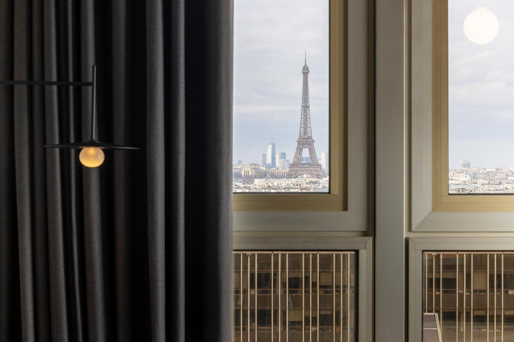 Simone Eiffel Prestige Room,1536151378:JPEG