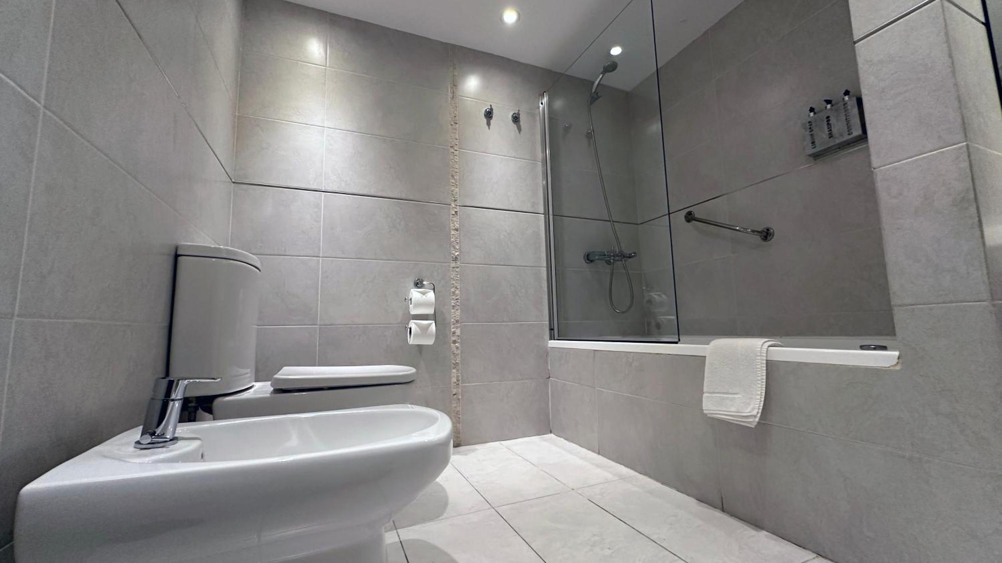 Standard Triple Room,1536717028:JPEG