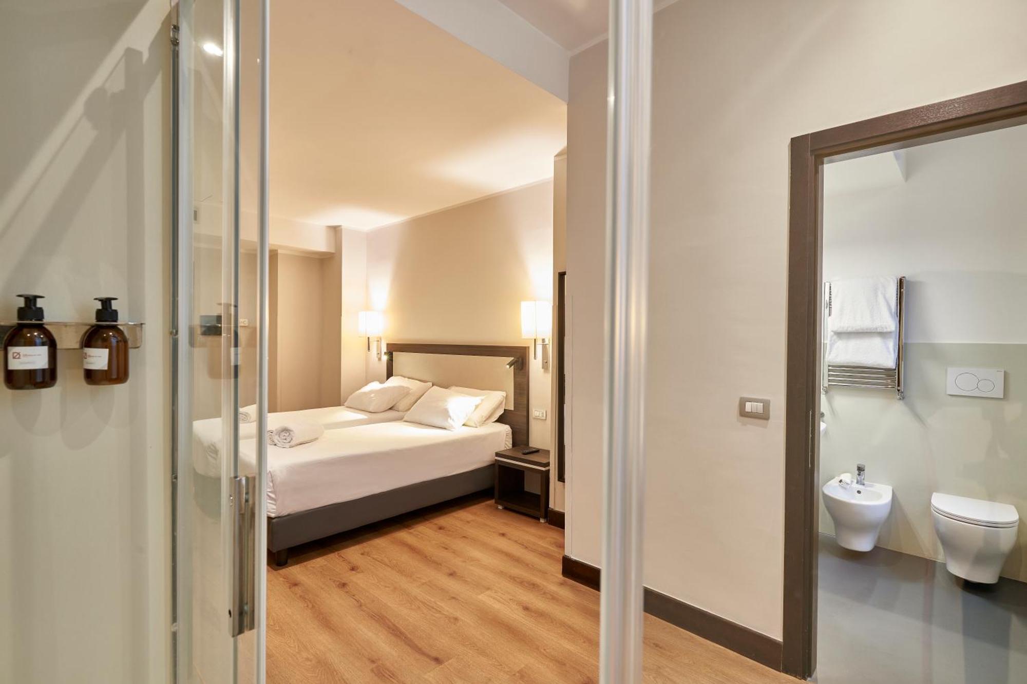 Deluxe Double or Twin Room,1535551342:JPEG