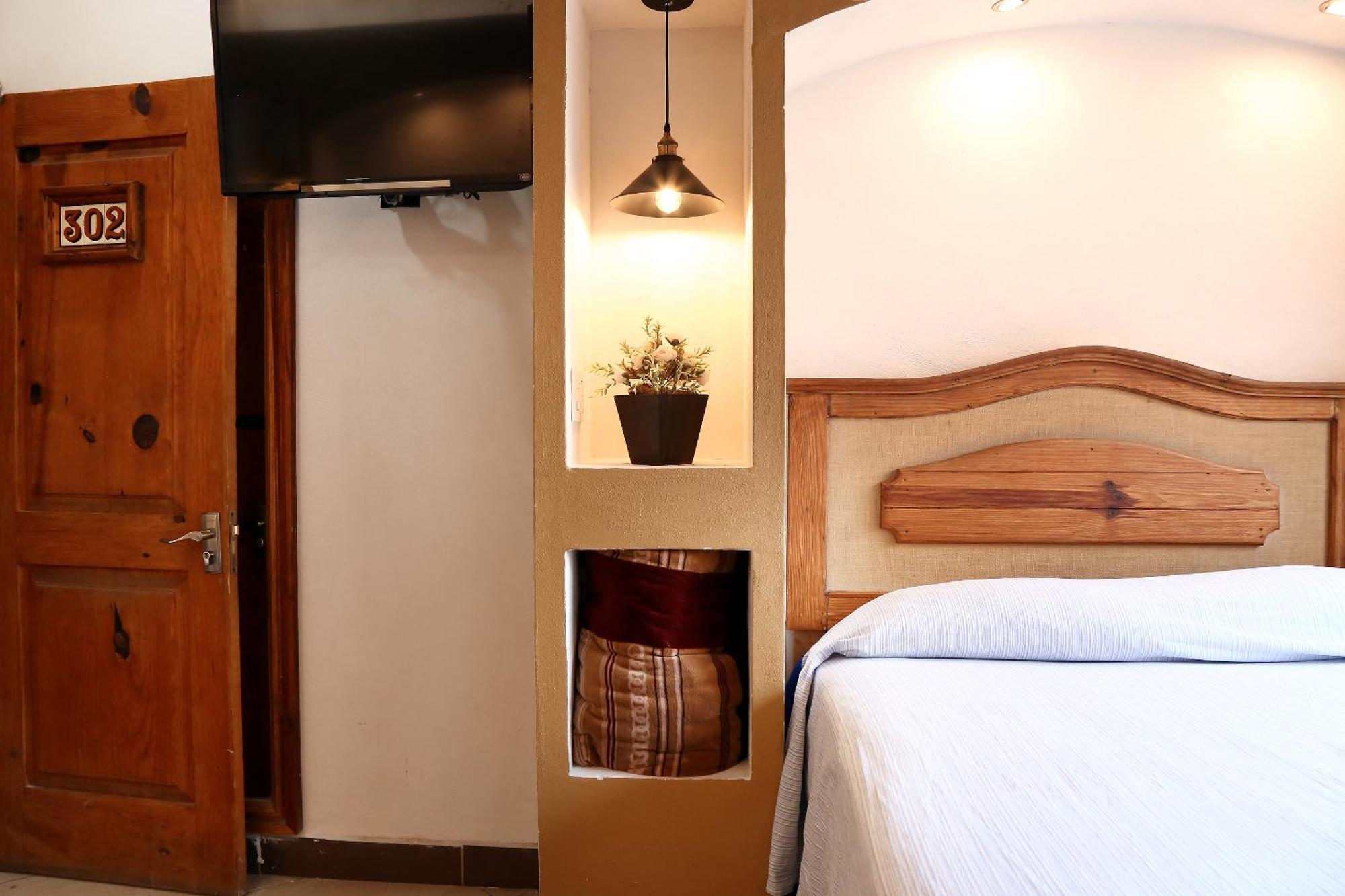 Twin Room,1537194265:JPEG
