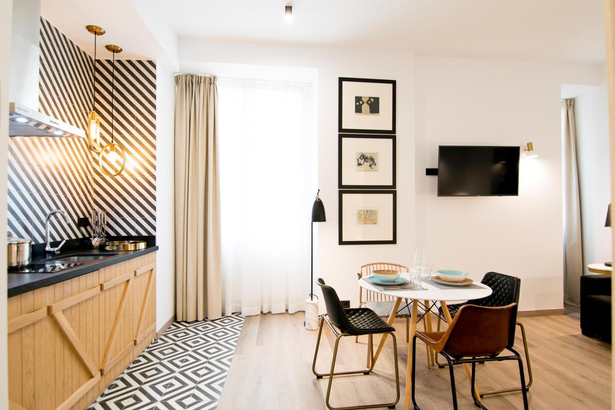 Deluxe Family Room
