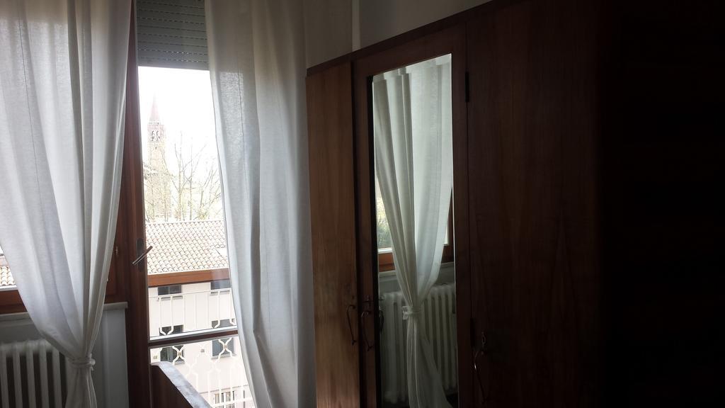 Double or Twin Room Private External Bathroom,203479495:JPEG