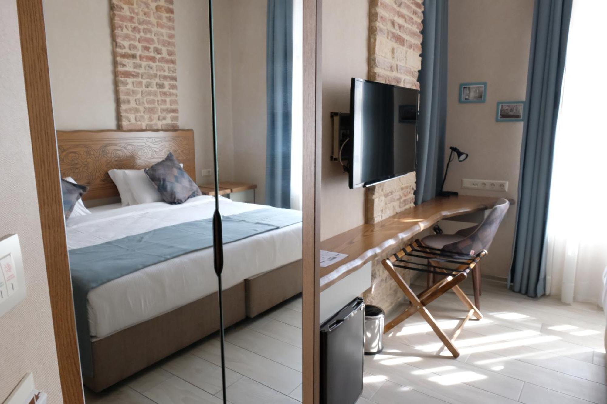 Standard Double Room,1538139841:JPEG