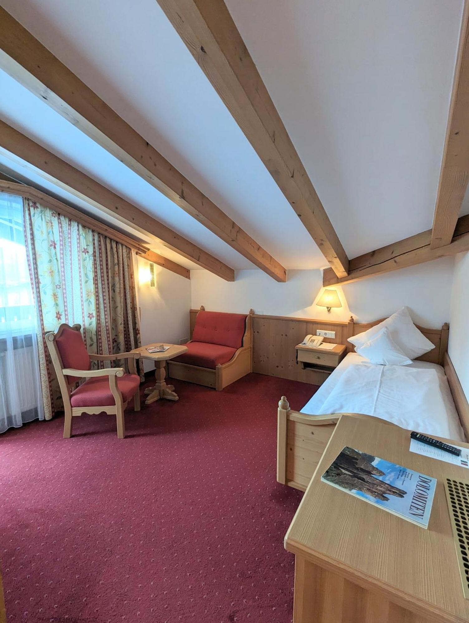 Single Room Balcony,1538330230:JPEG