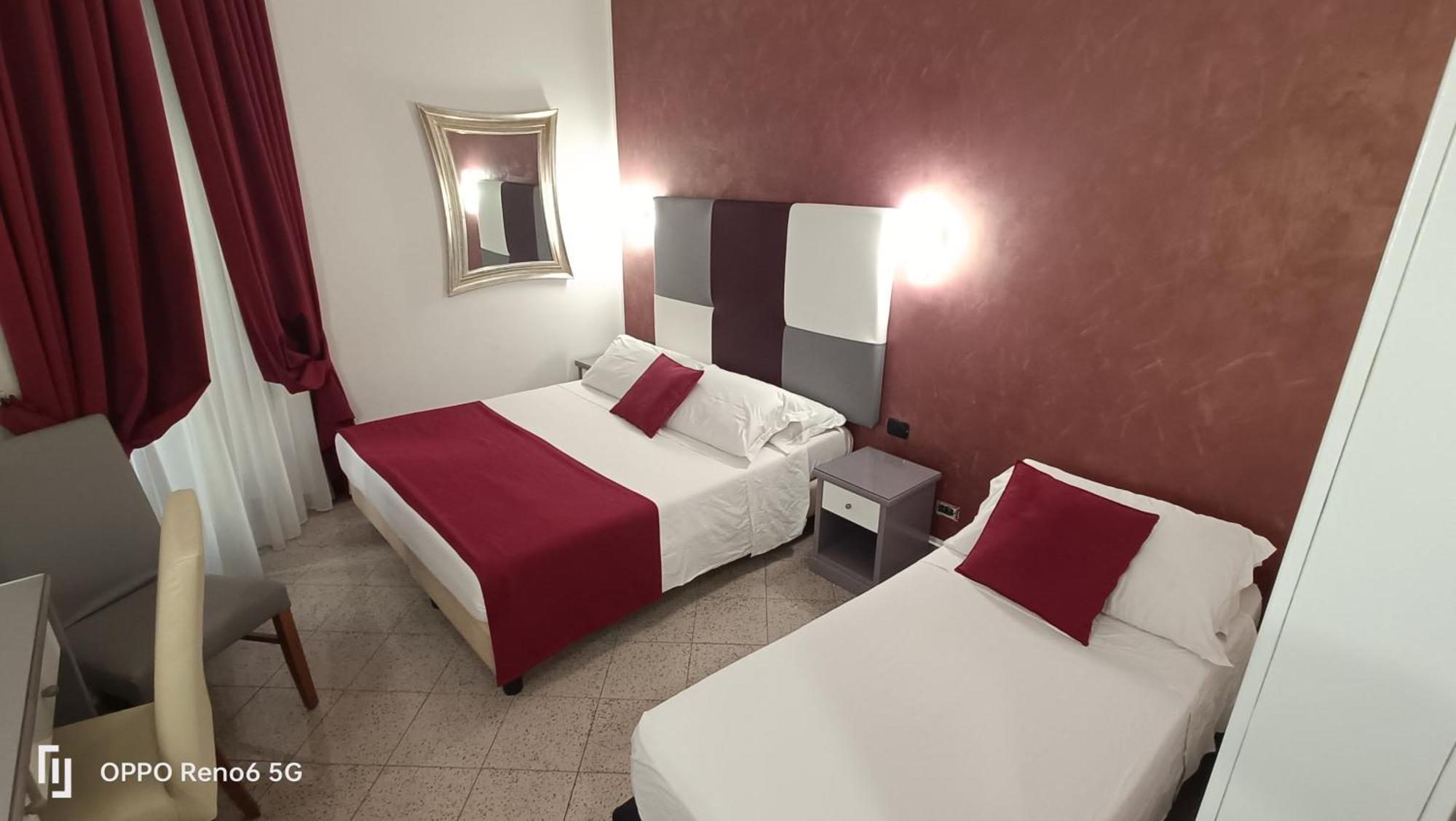 Triple Room,1538331373:JPEG