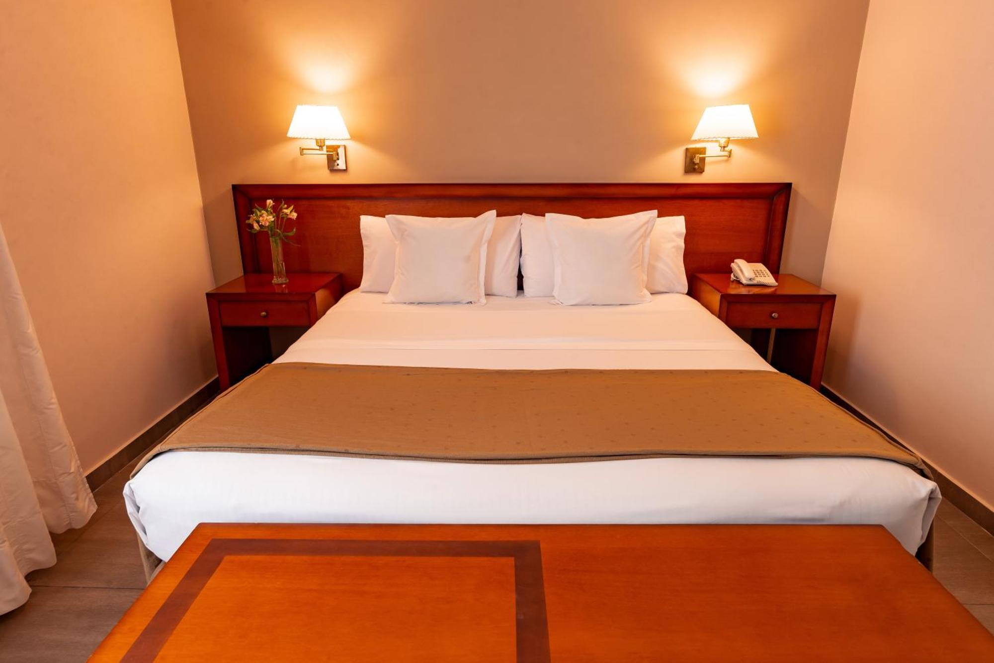 Standard Double Room,1357407542:JPEG