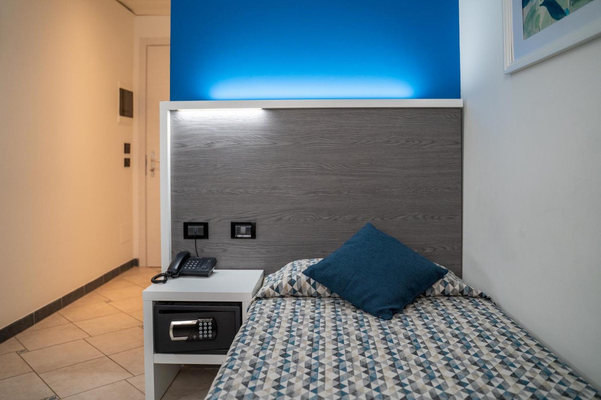 Single Room,1539238843:JPEG