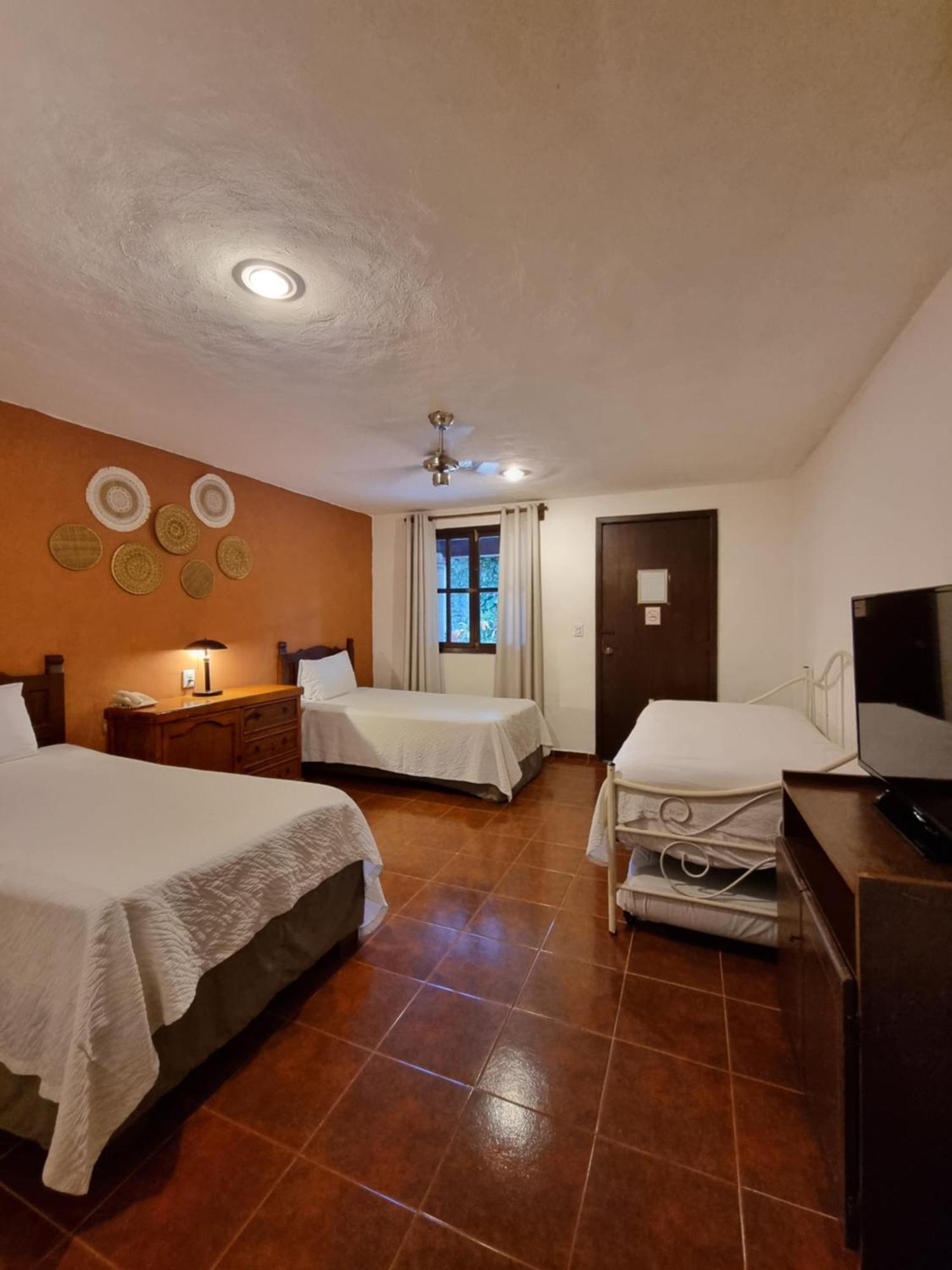 Standard Quadruple Room,1273567621:JPEG