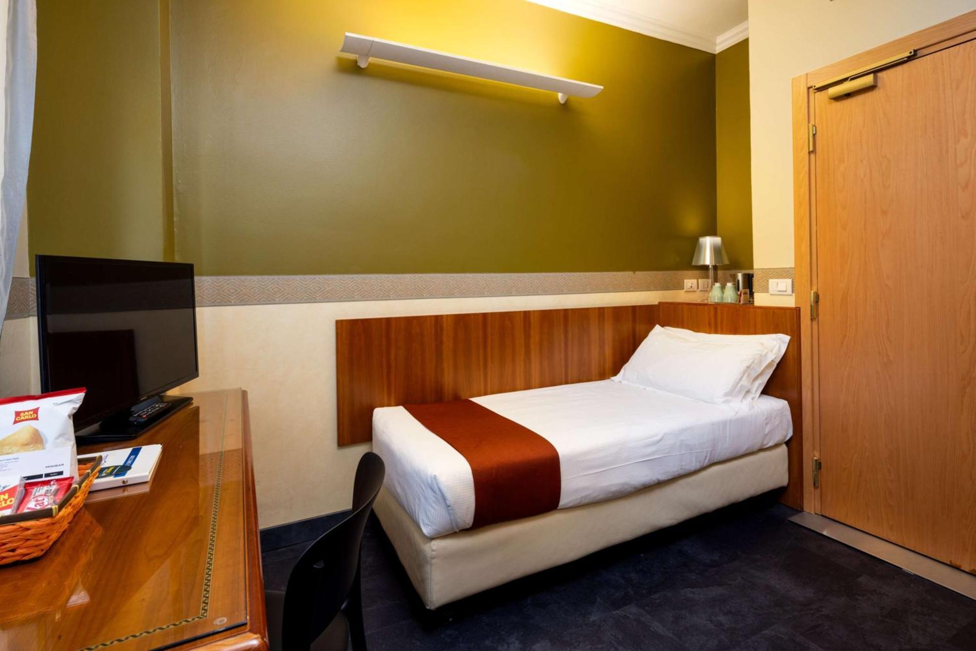 Small Single Room Non-Smoking,1706716090:JPEG