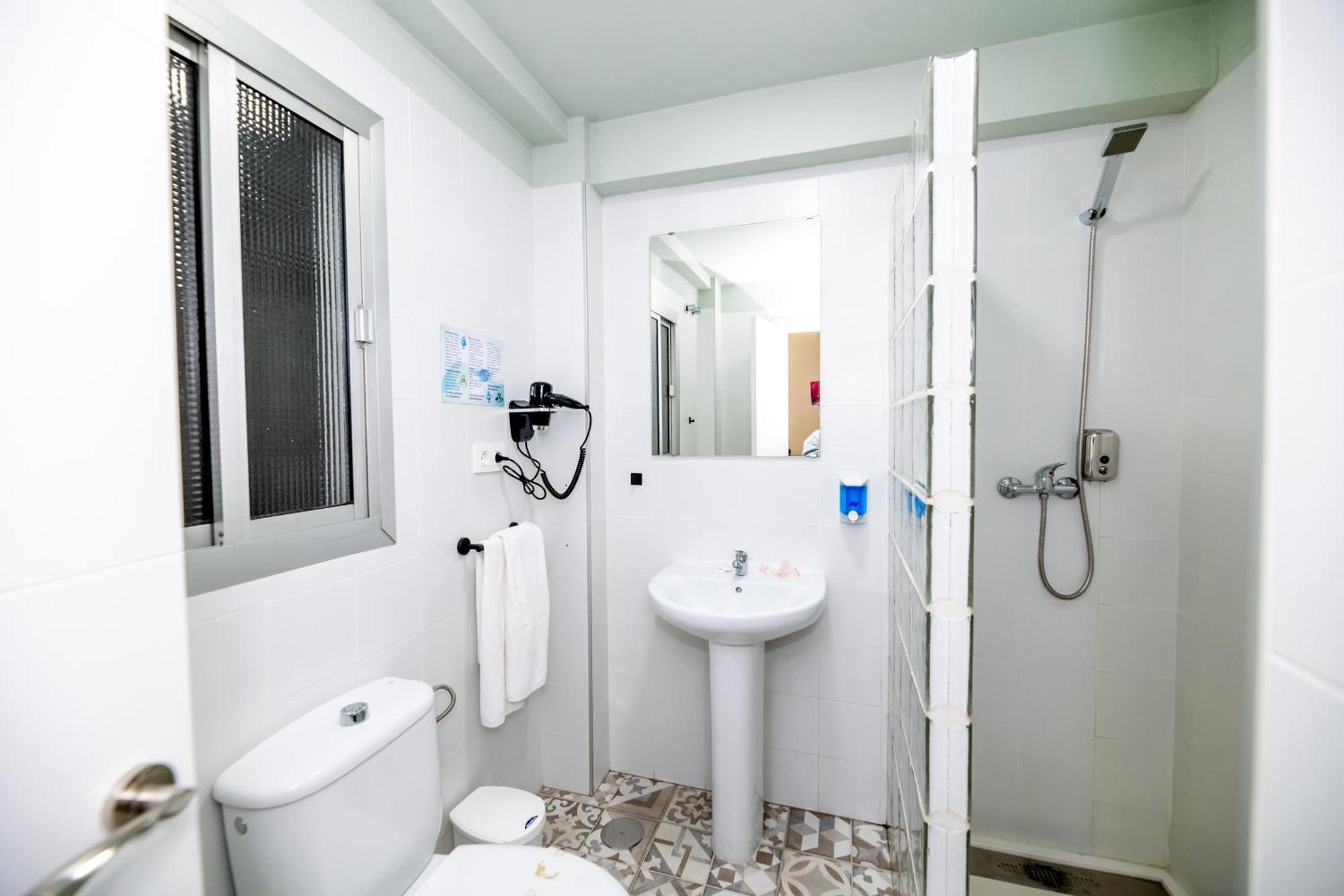 Standard Double or Twin Room,1771287962:JPEG