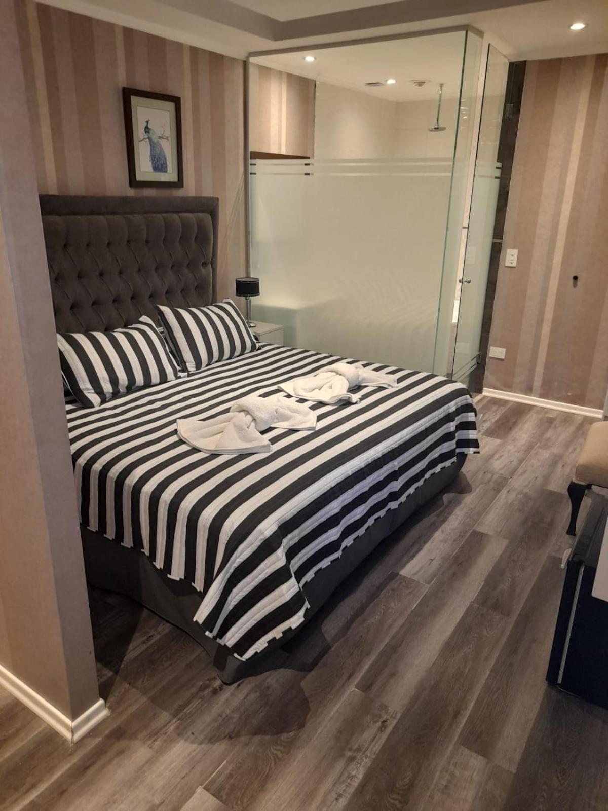 King Suite Spa Bath