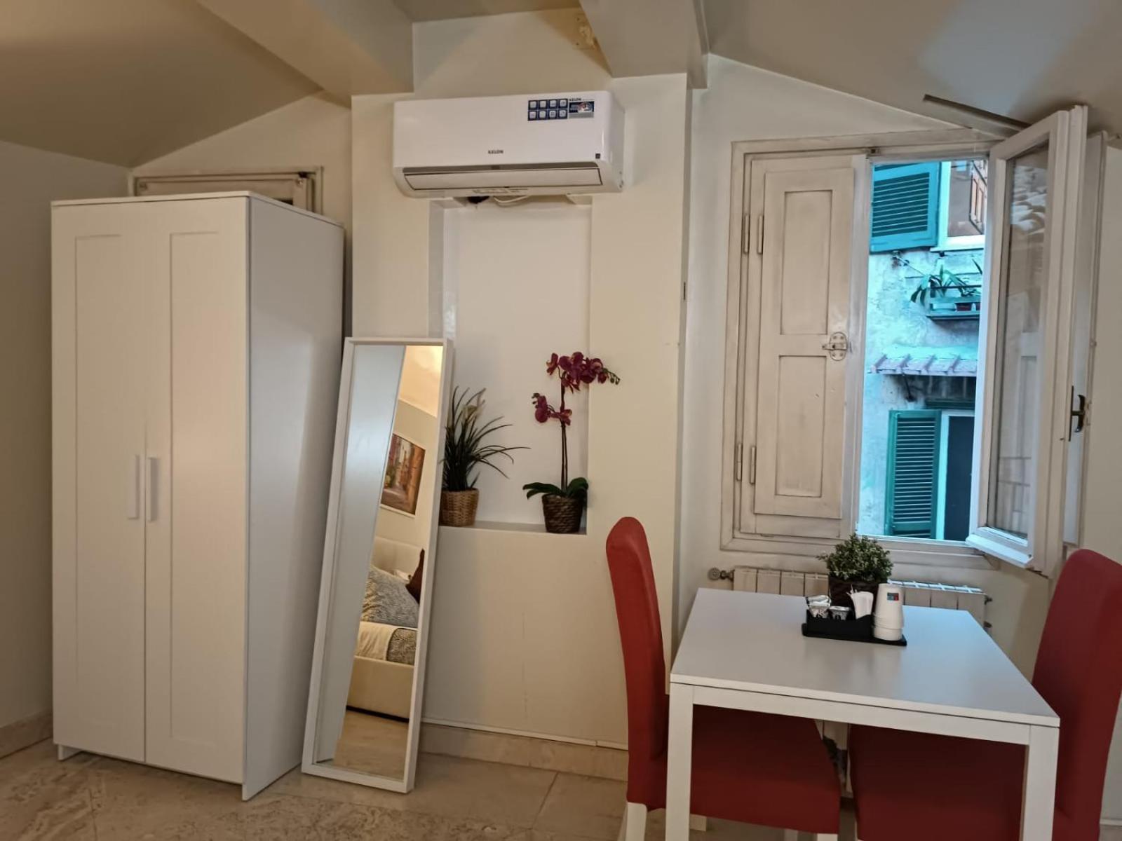 Triple Room Private Bathroom