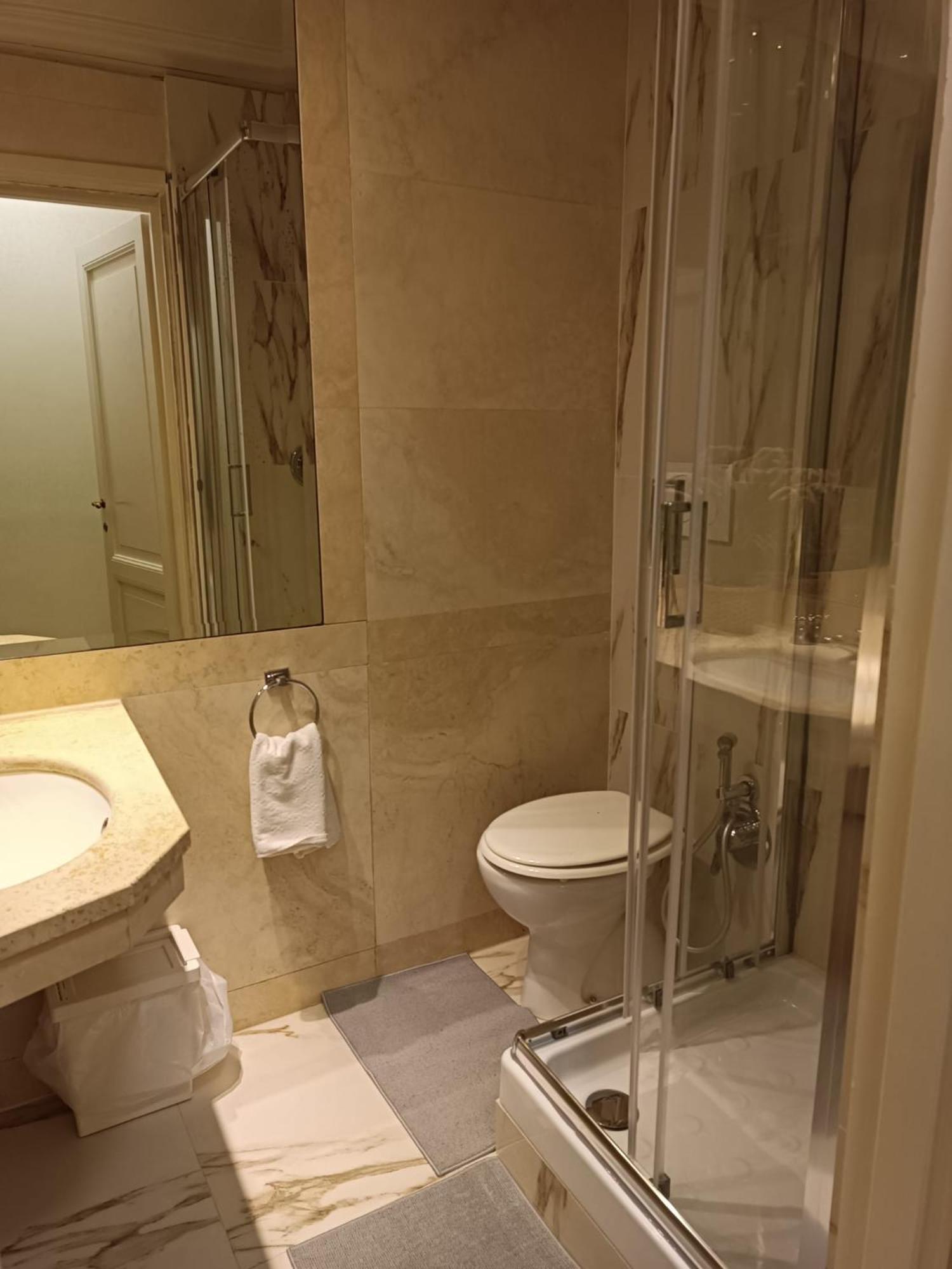 Triple Room Private Bathroom