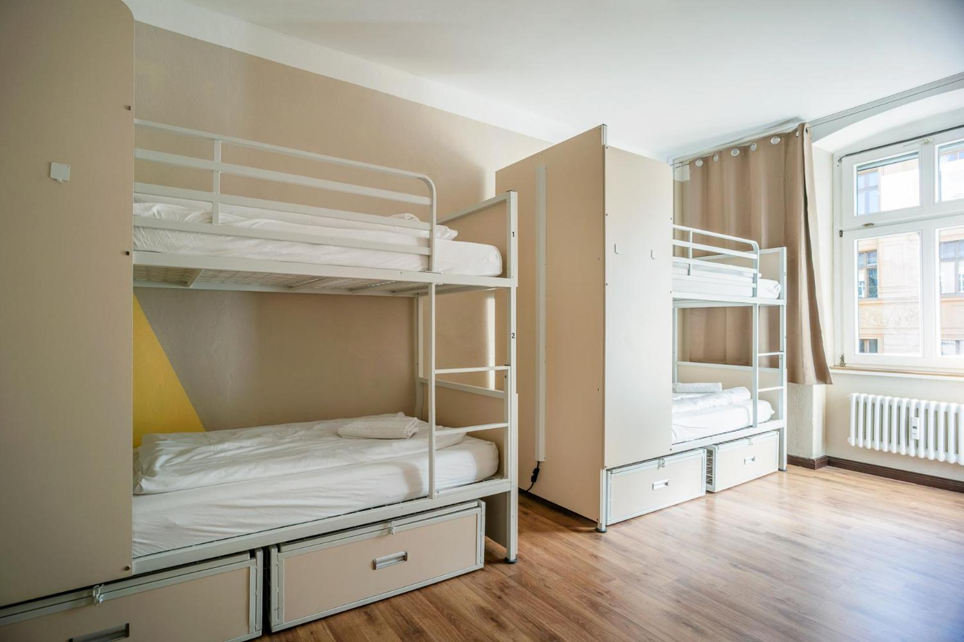 Bed 4-Bed Mixed Dormitory Room,1541482798:JPEG