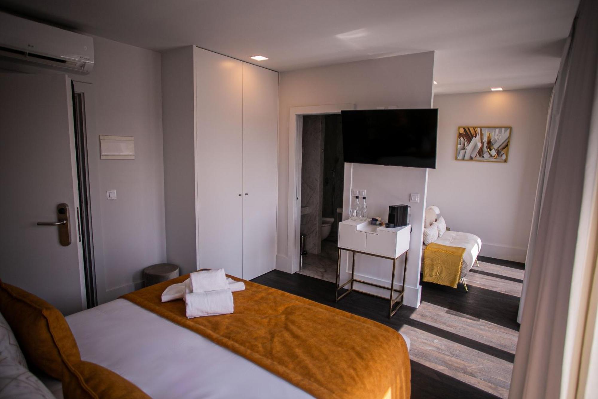 Junior Suite,1541667085:JPEG
