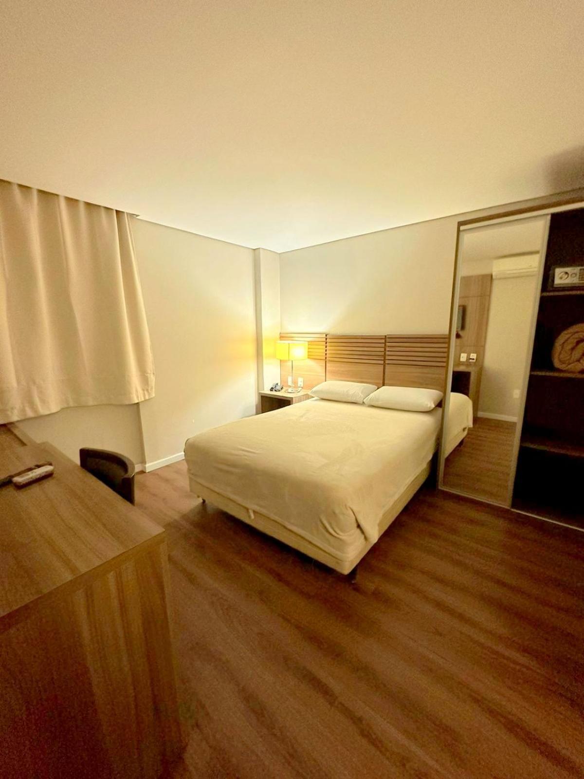 Quarto Duplo Executivo