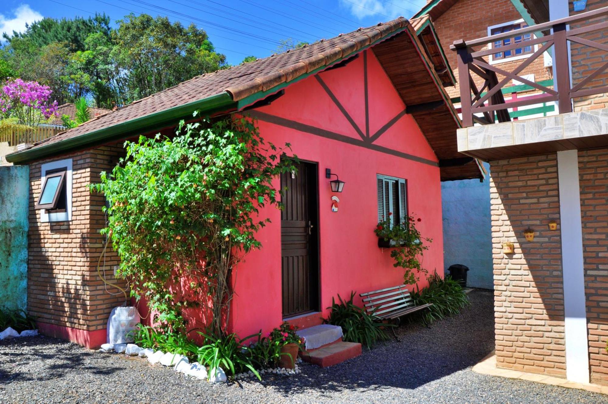 Family Chalet,1542331753:JPEG