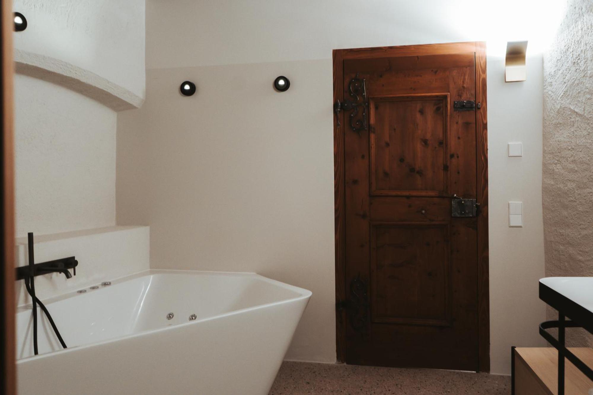 Double Room Spa Bath