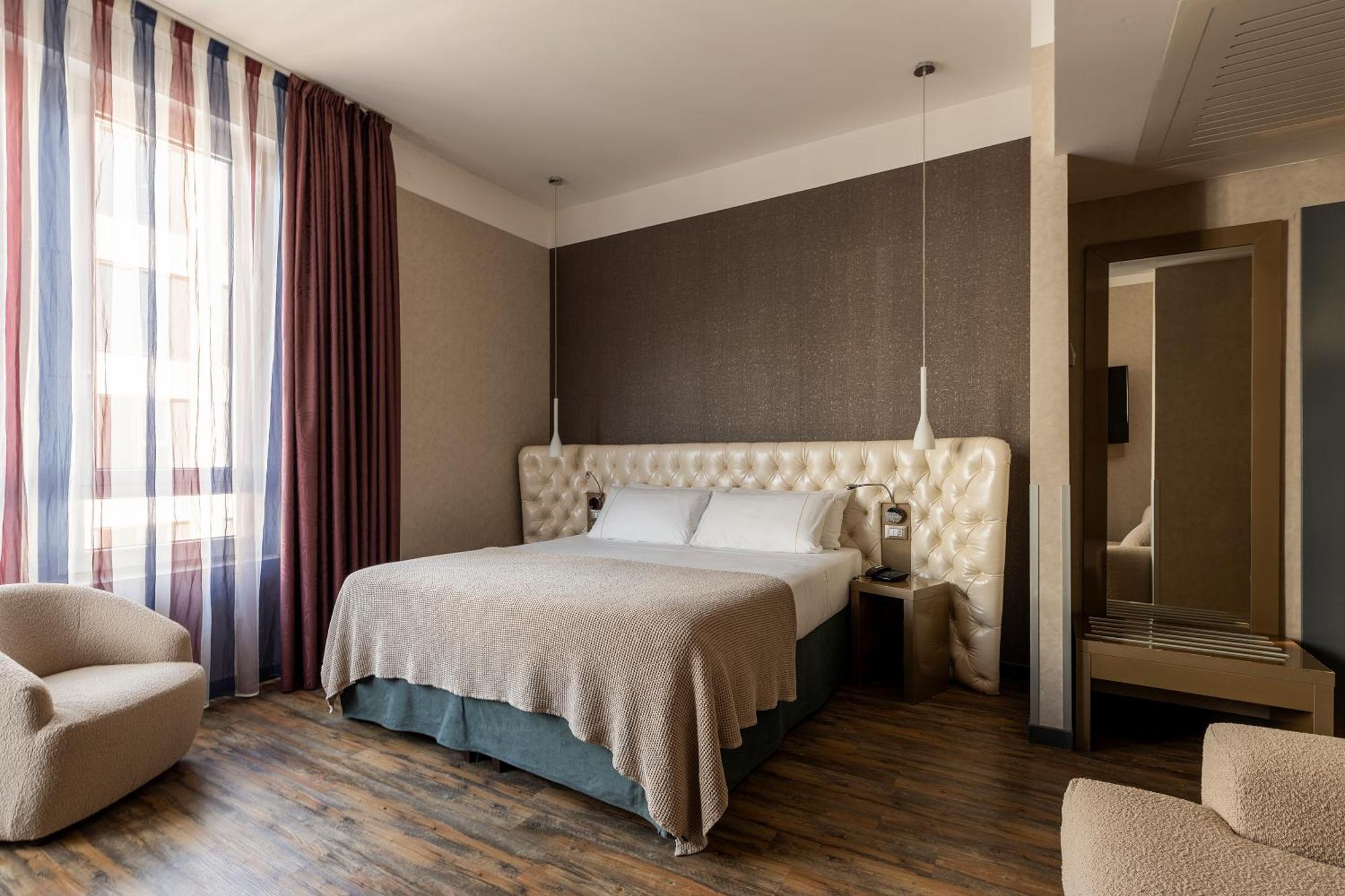 Junior Suite,1542412156:JPEG