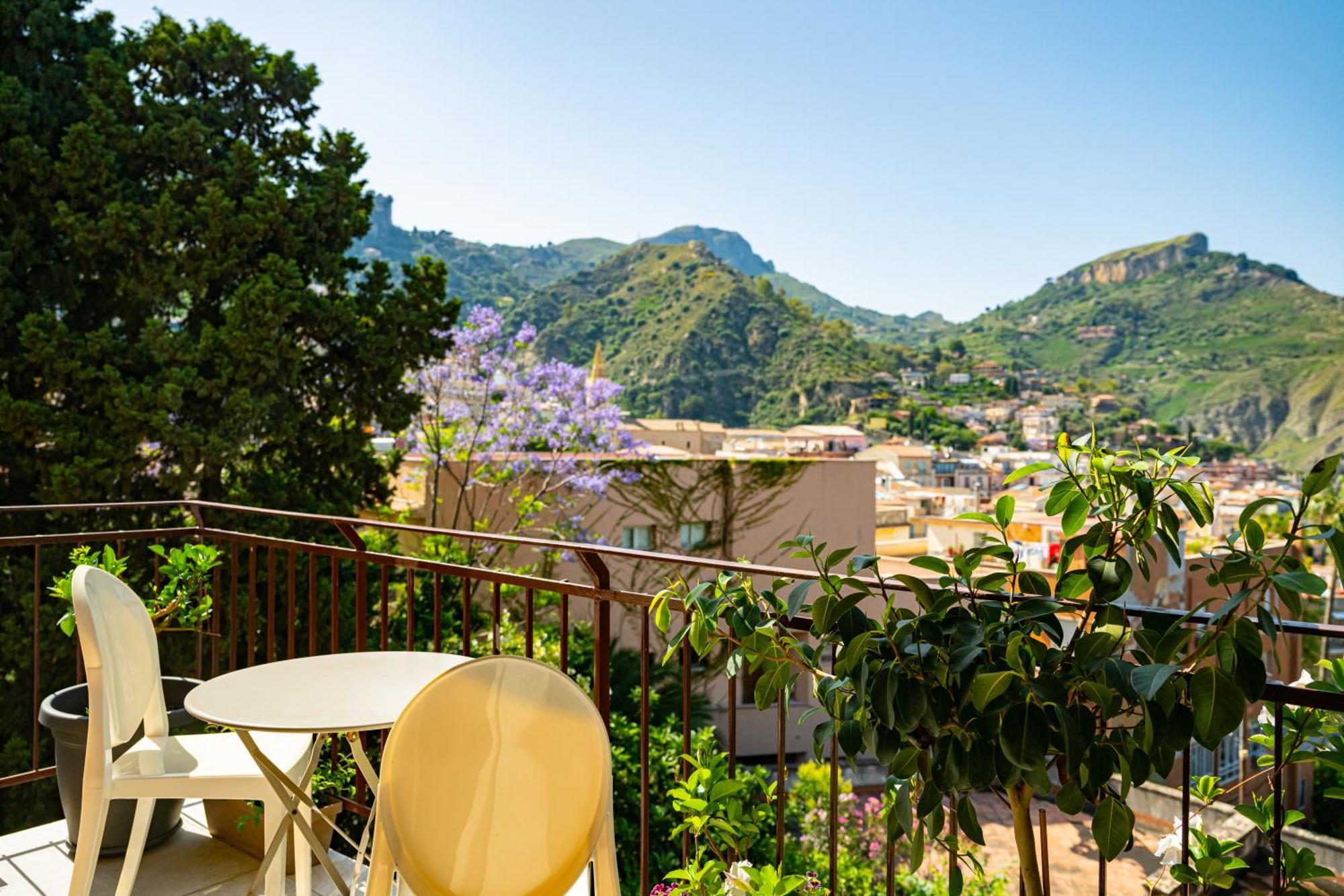 Deluxe Double Room Balcony