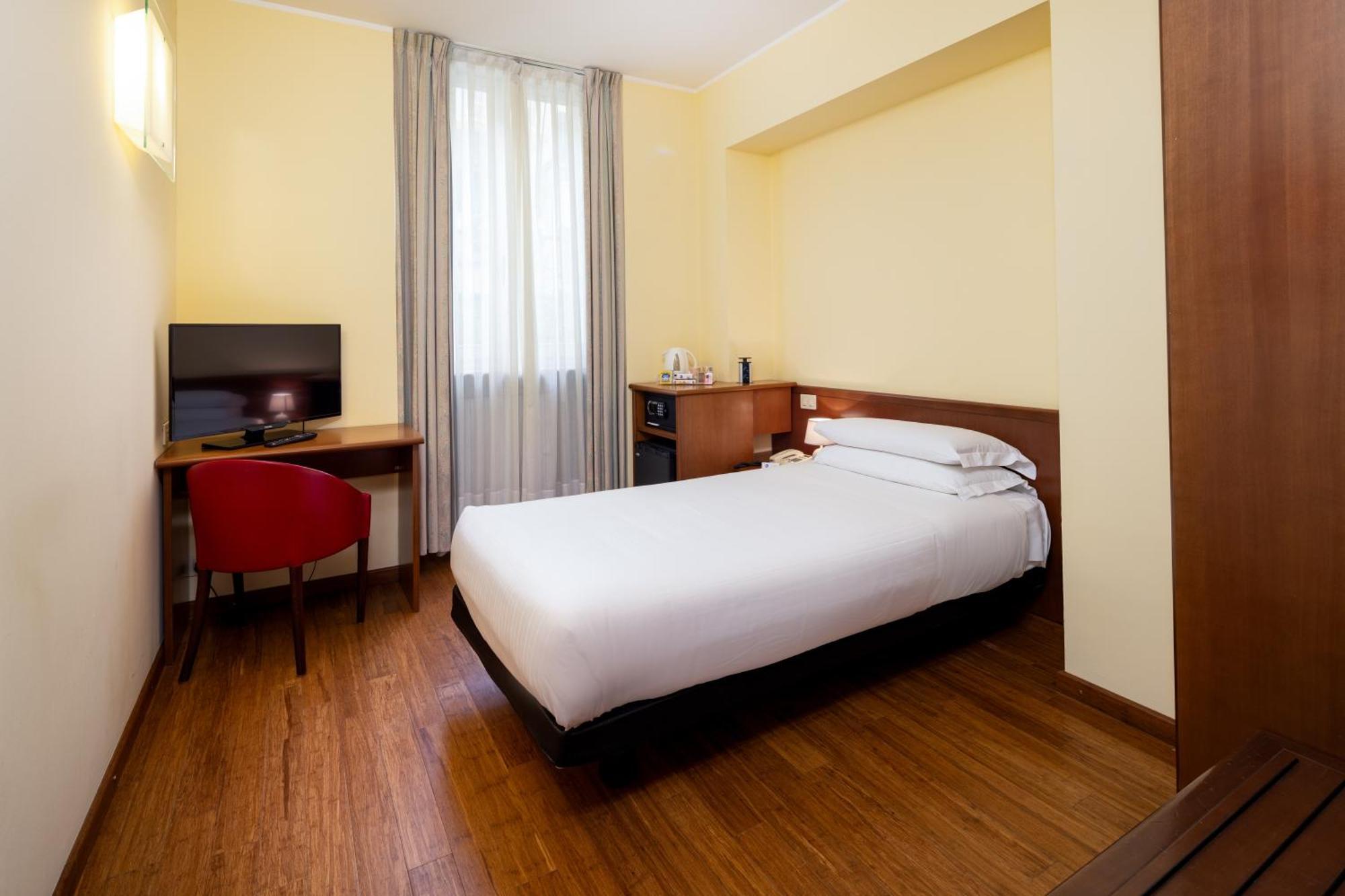 Standard Single Room,60828586:JPEG