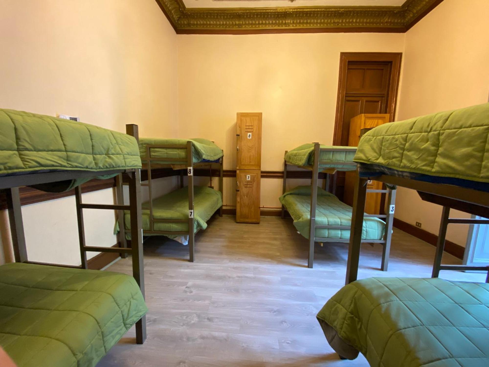 Bunk Bed Female Dormitory Room,1390346459:JPEG