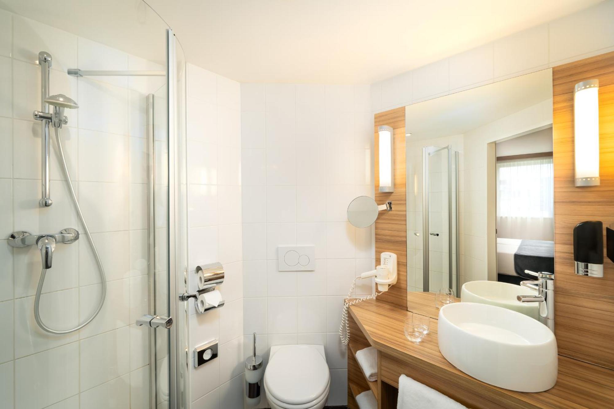 Family Triple Room,1544107381:JPEG