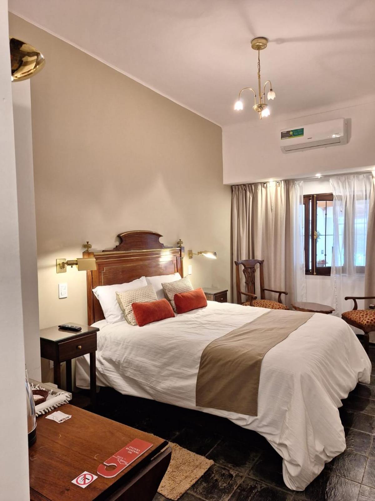 Deluxe Room,1544212687:JPEG