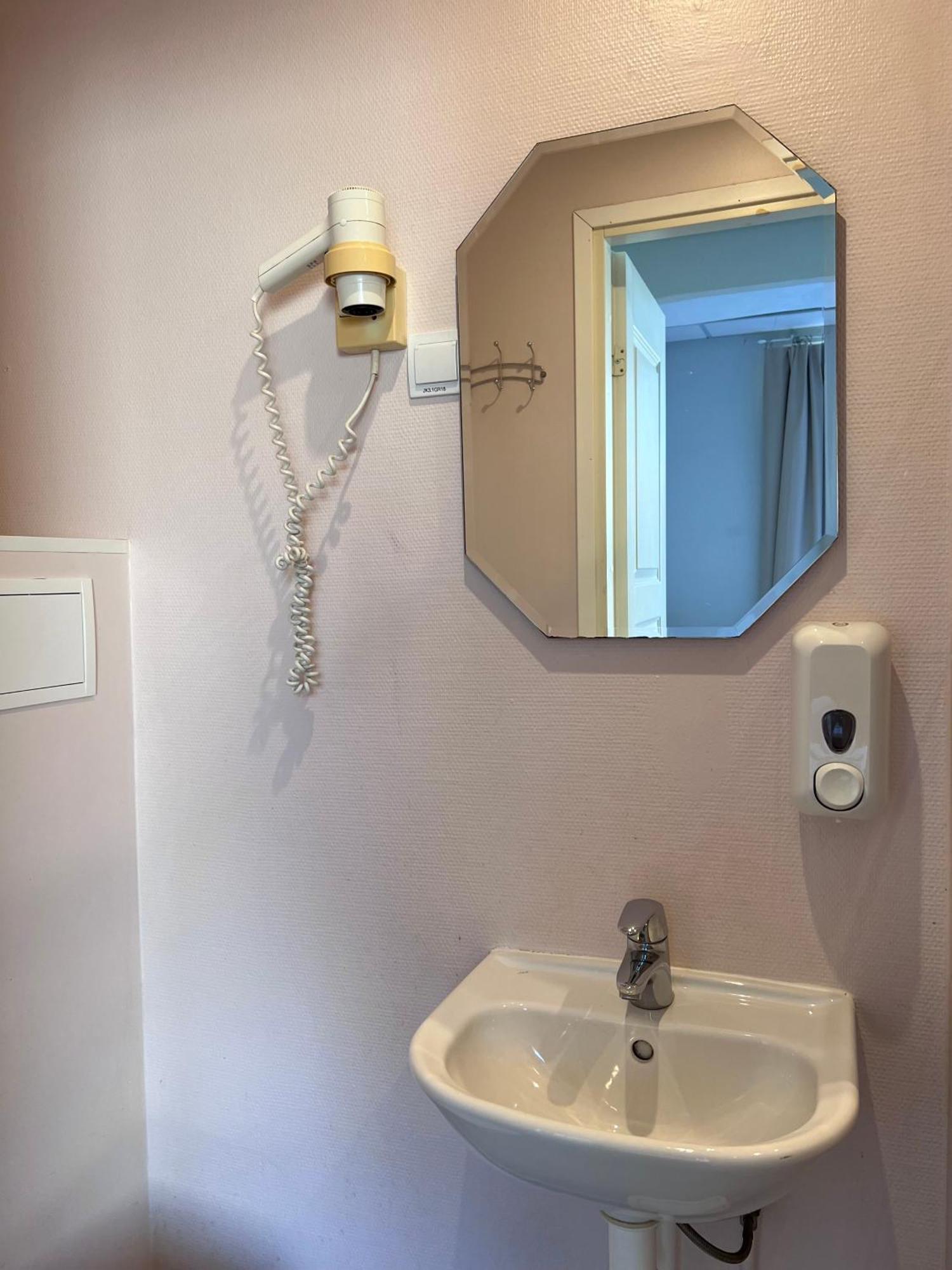 Standard Triple Room,1544234728:JPEG