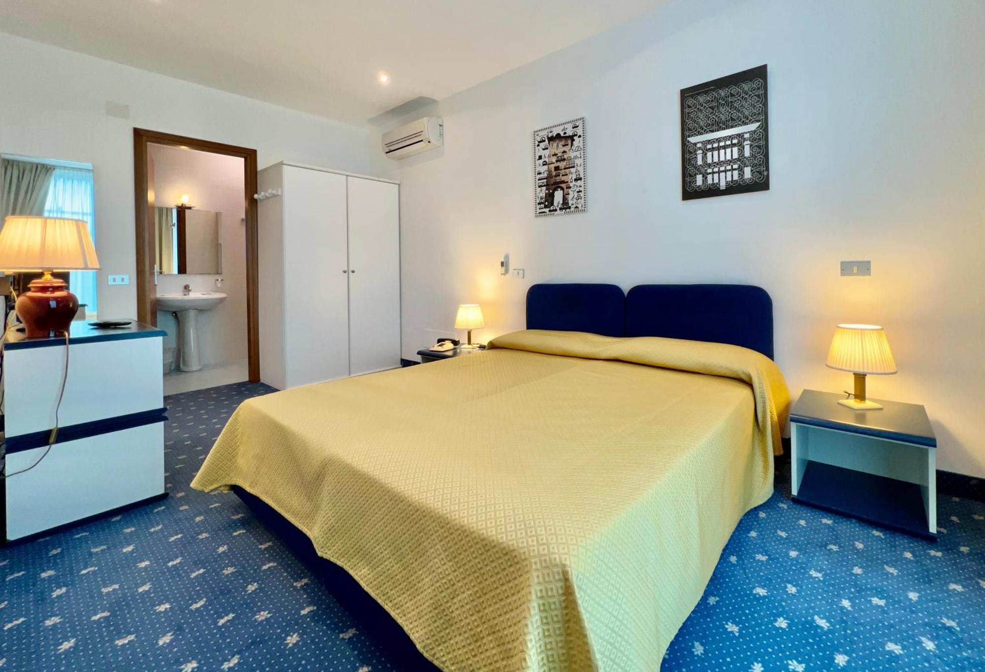 Standard Queen Room,1544257312:JPEG