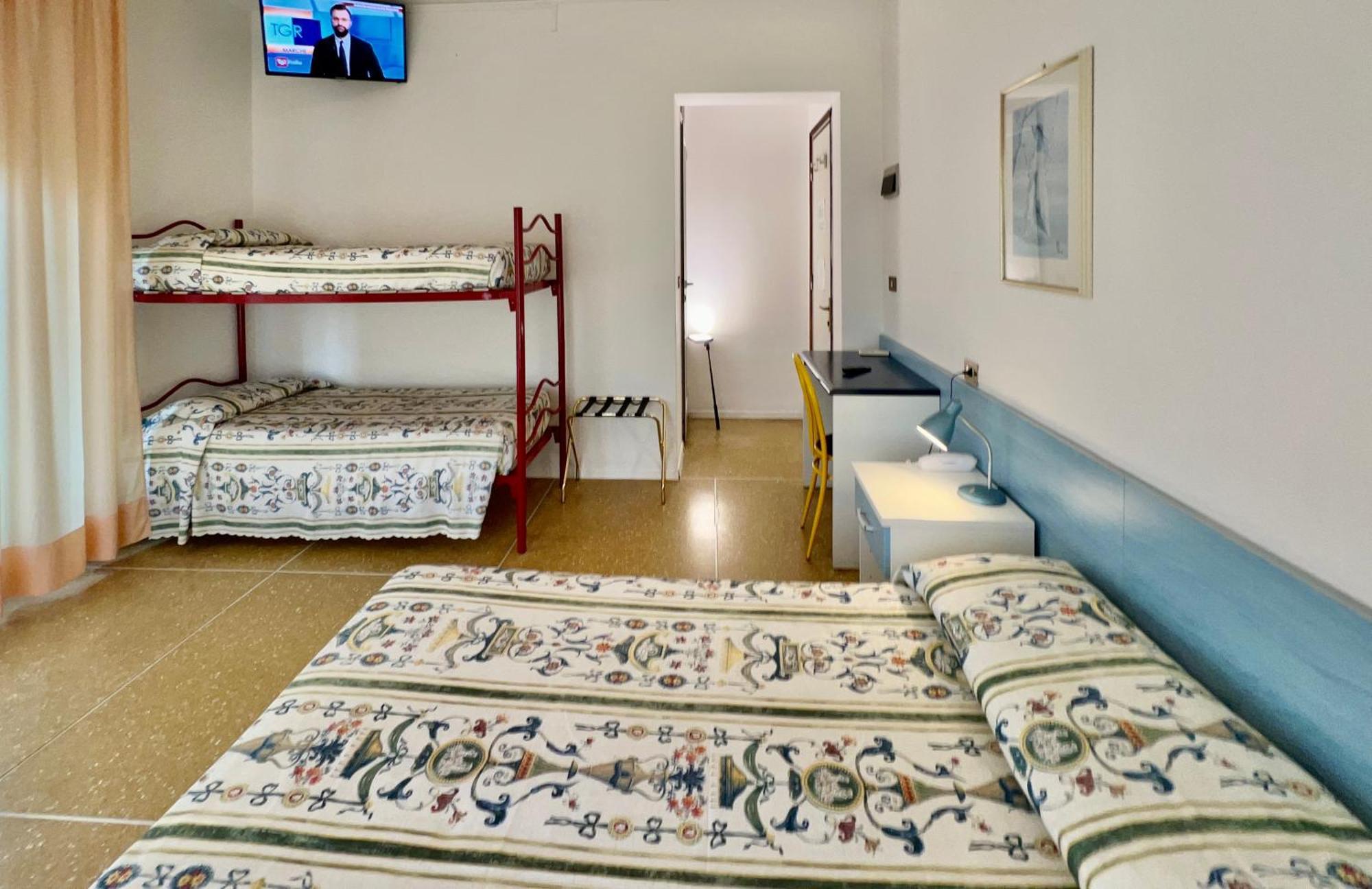 Quadruple Room,1544258377:JPEG